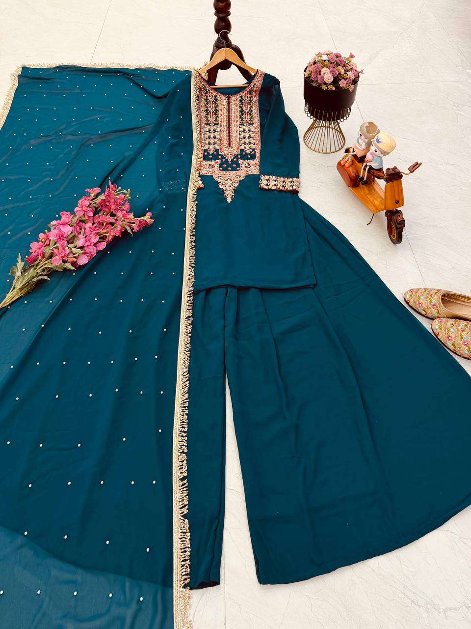 ZC 8021 GEORGETTE DESIGNER PARTY WEAR LADIES TOP PLAZZO AND DUPATTA SET 