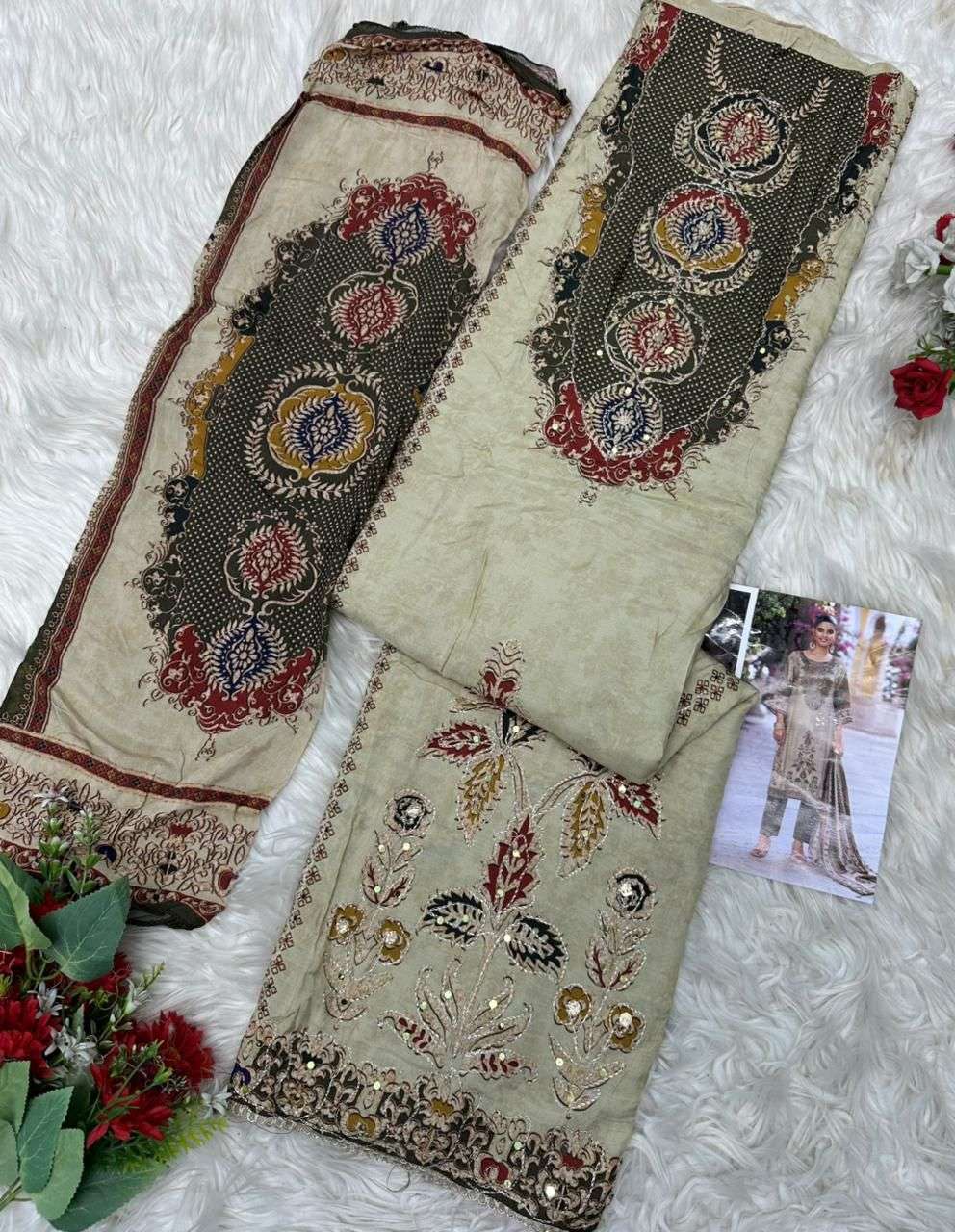 AMRUTVELA AT 215 VISCOSE MUSLIN DIGITAL PRINT WITH DESIGNER WORK SUIT