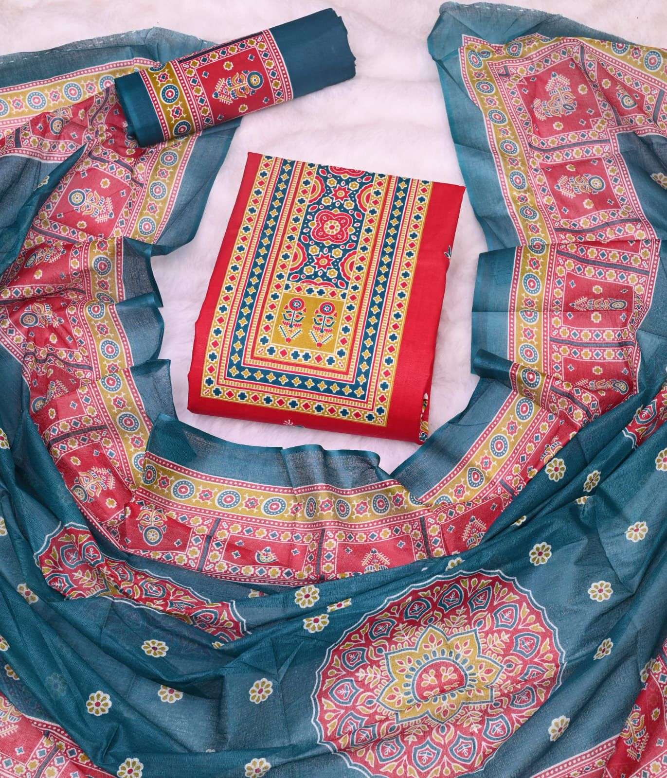 JS PRIYA PEHNAWA AJRAK VOL 4 COTTON BATIK PRINT SALWAR SUIT