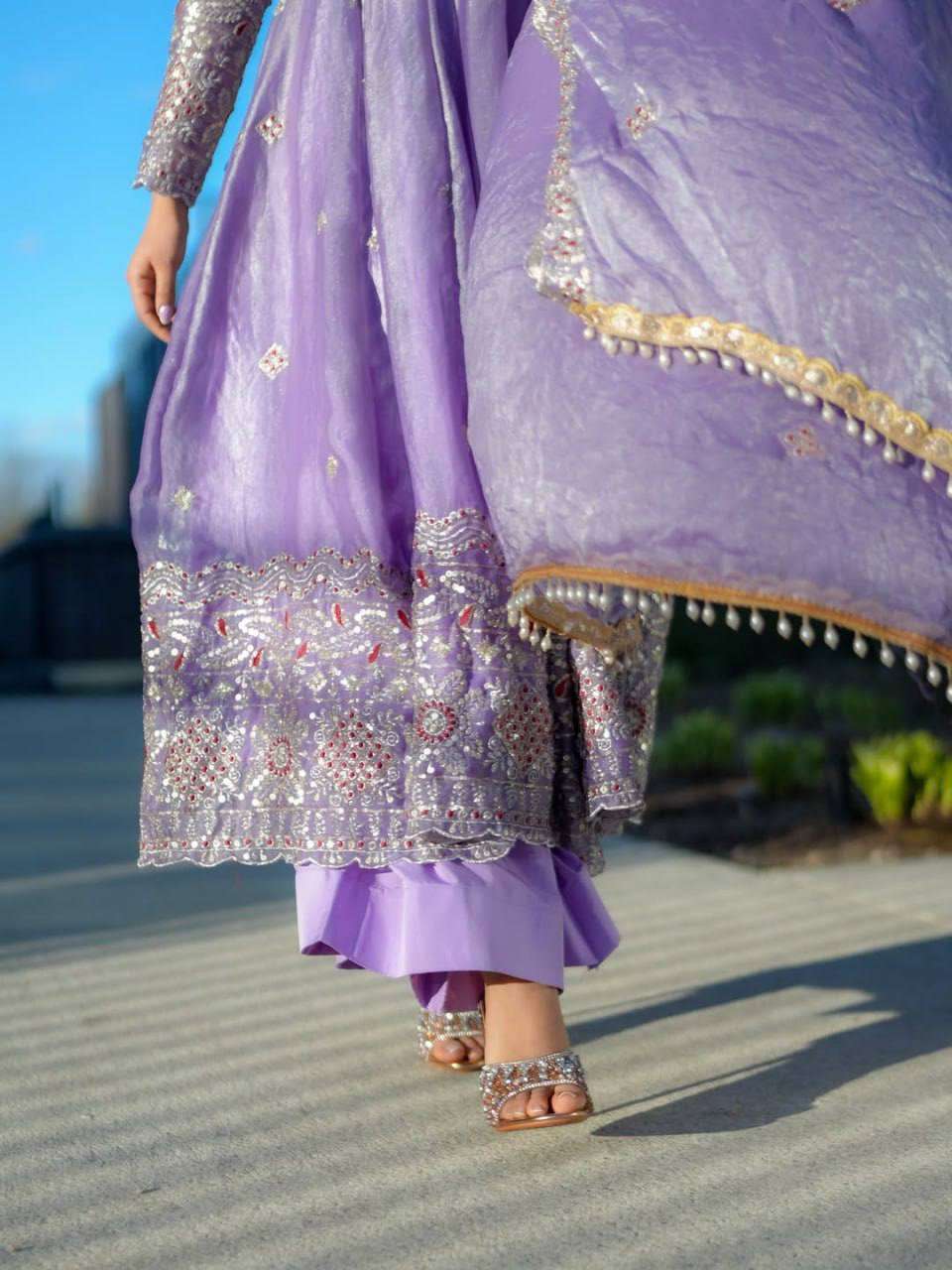 KD 1199 SILK GORGEOUS PARTY WEAR LOOK DESIGNER ANARKALI GOWN STYLE SUIT