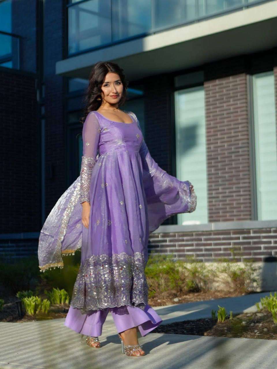 KD 1199 SILK GORGEOUS PARTY WEAR LOOK DESIGNER ANARKALI GOWN STYLE SUIT