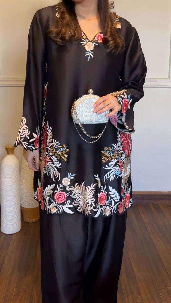 KD 1618 RAYON FANCY WORK LADIES ETHNIC WEAR TOP PLAZZO PAIR 