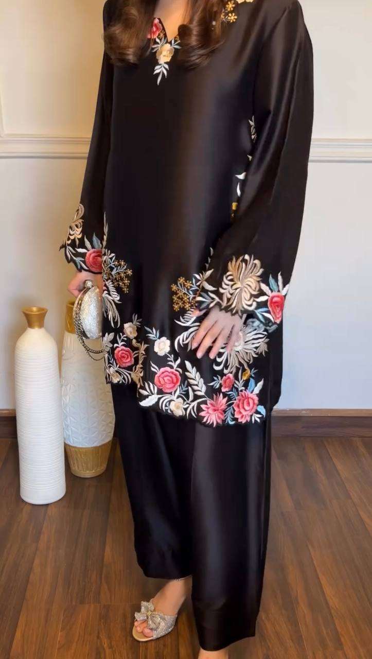 KD 1618 RAYON FANCY WORK LADIES ETHNIC WEAR TOP PLAZZO PAIR 