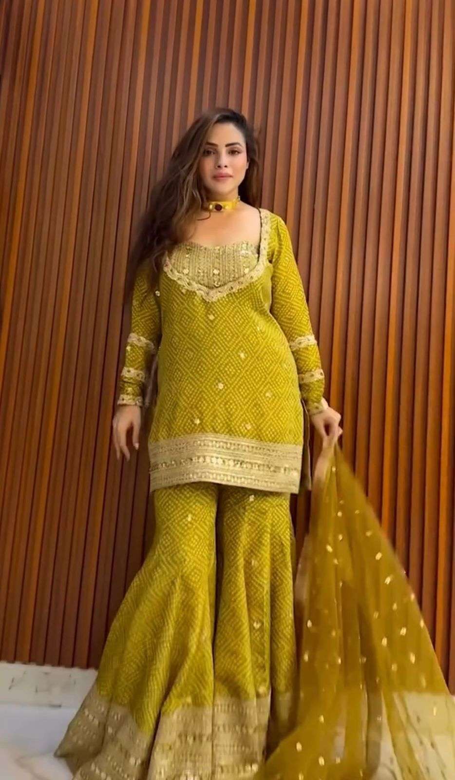 LADY LOOK 026 SILK PARTY WEAR DESIGNER LOOK READY MADE SUIT