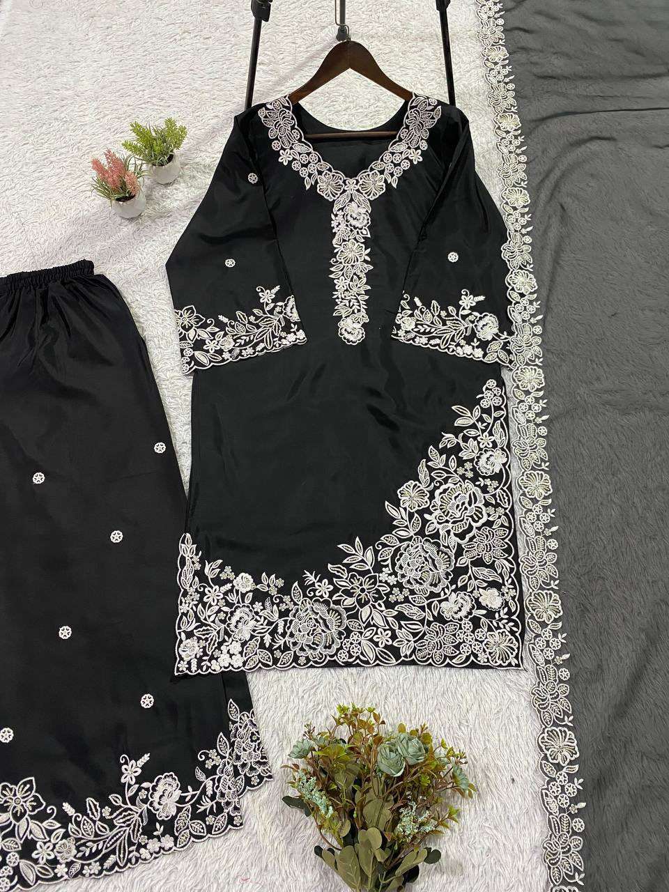 LG 2097 CREPE SEQUENCE EMBROIDERY DESIGNER WORK PAKISTANI STYLE LADIES SUIT