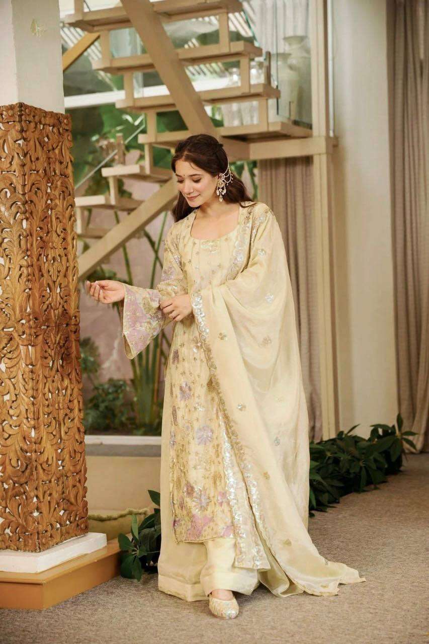 RTC 6030 SILK HEAVY GORGEOUS LOOK DESIGNER PARTY WEAR LADIES SUIT