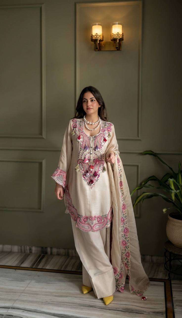 SRK 5348 GEORGETTE BEAUTIFUL EMBROIDERY DESIGNER LOOK SUIT