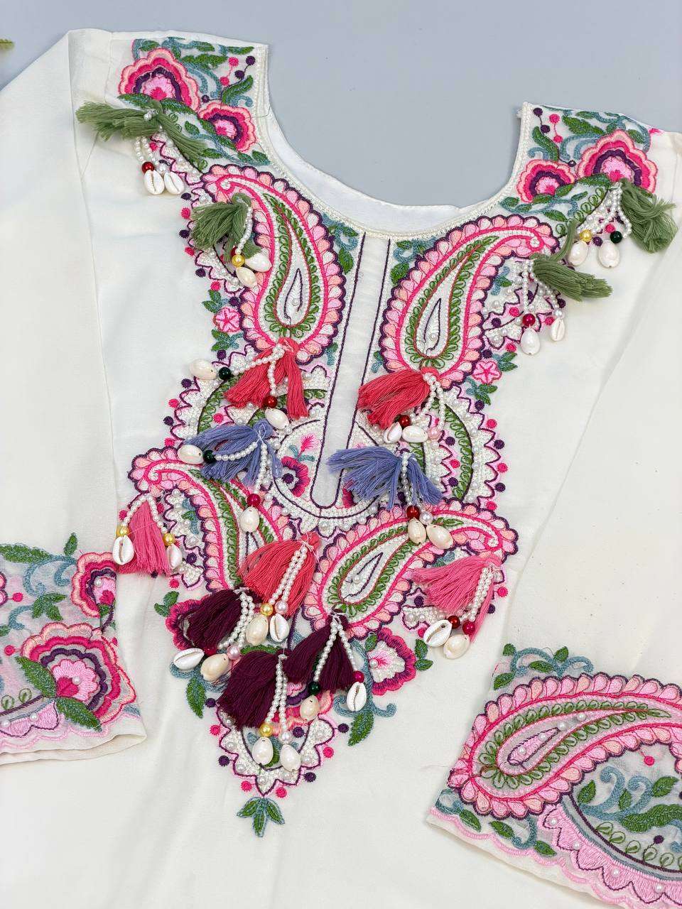 SRK 5348 GEORGETTE BEAUTIFUL EMBROIDERY DESIGNER LOOK SUIT