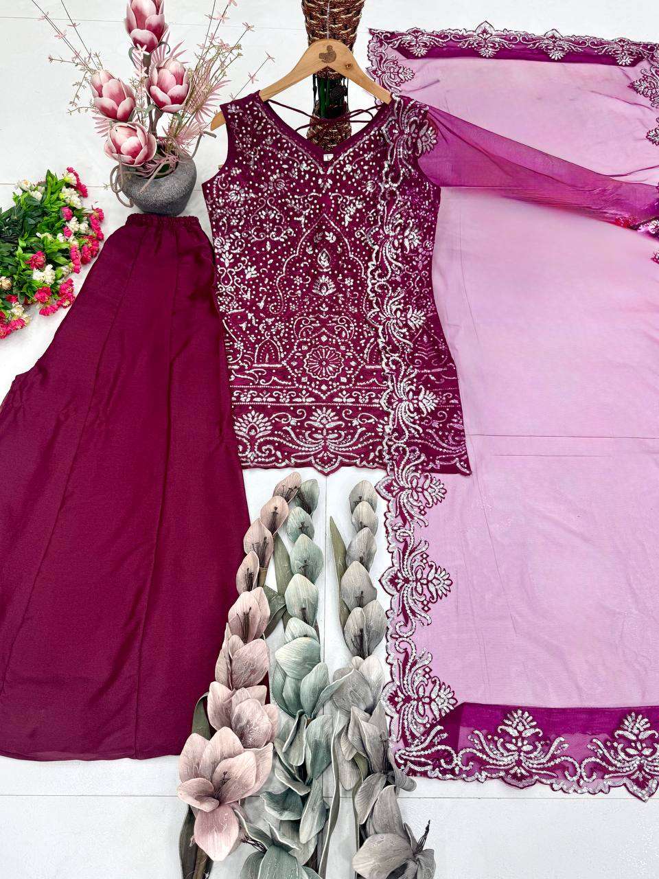 ST 203 GEORGETTE HEAVY GORGEOUS DESIGNER LOOK PARTY WEAR LADIES SUIT