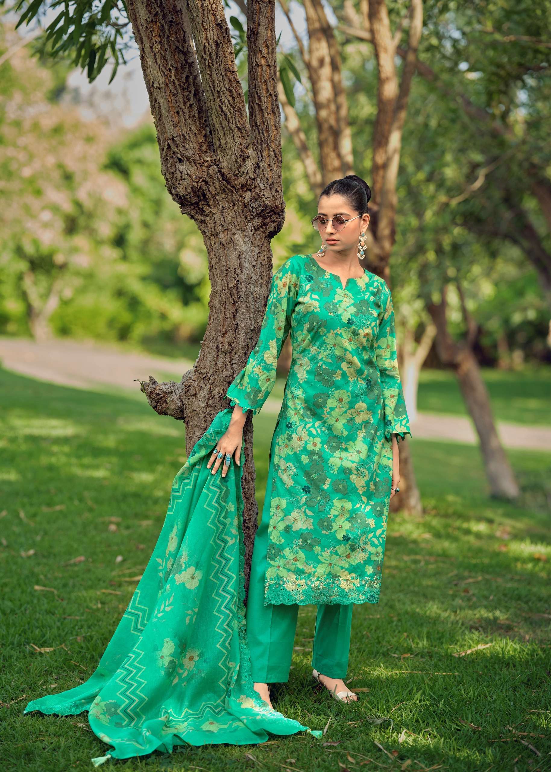 THE HERMITAGE SHOP IZNIK VOL 2 LAWN COTTON DIGITAL PRINT WITH FANCY WORK SUIT