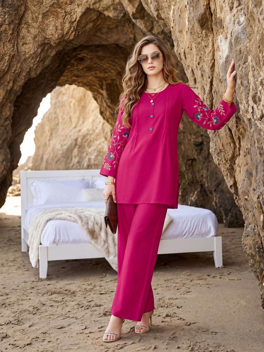 TIPS AND TOPS HONEY RAYON FANCY COOL LOOKS SUMMER WEAR LADIES CO-ORD SET