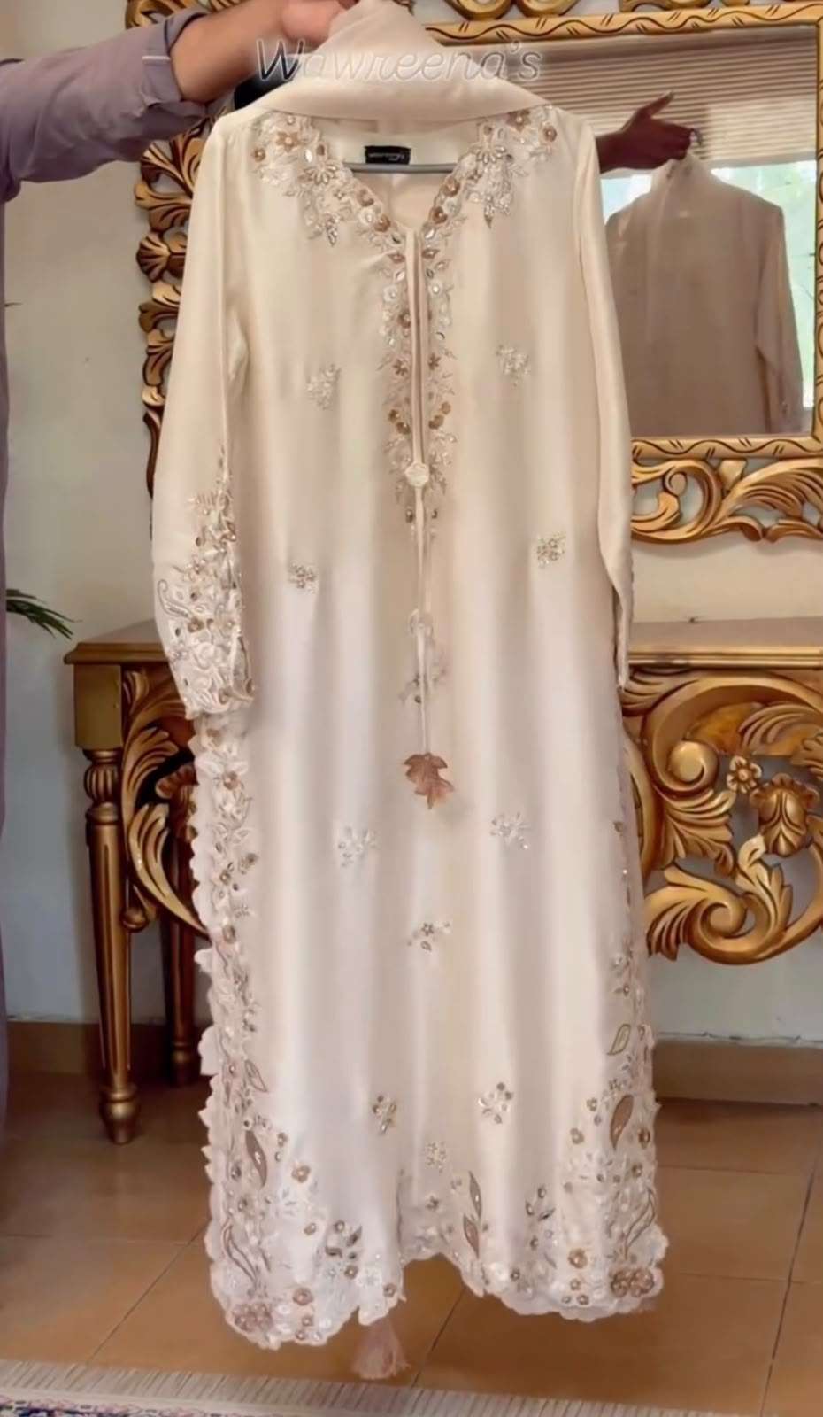 AD 237 BEAUTIFUL DESIGNER LOOK PARTY WEAR LADIES PAKISTANI STYLE SUIT