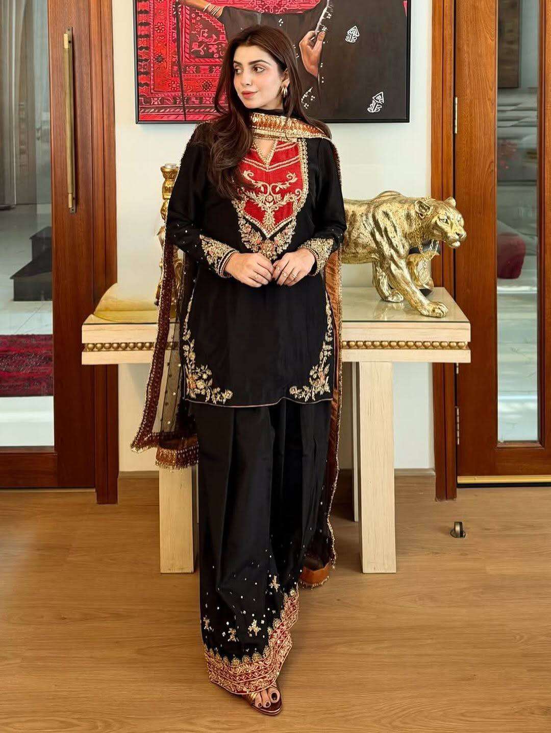 HK 1739 COTTON DESIGNER WORK PAKISTANI STYLE FUNCTION WEAR LADIES SUIT