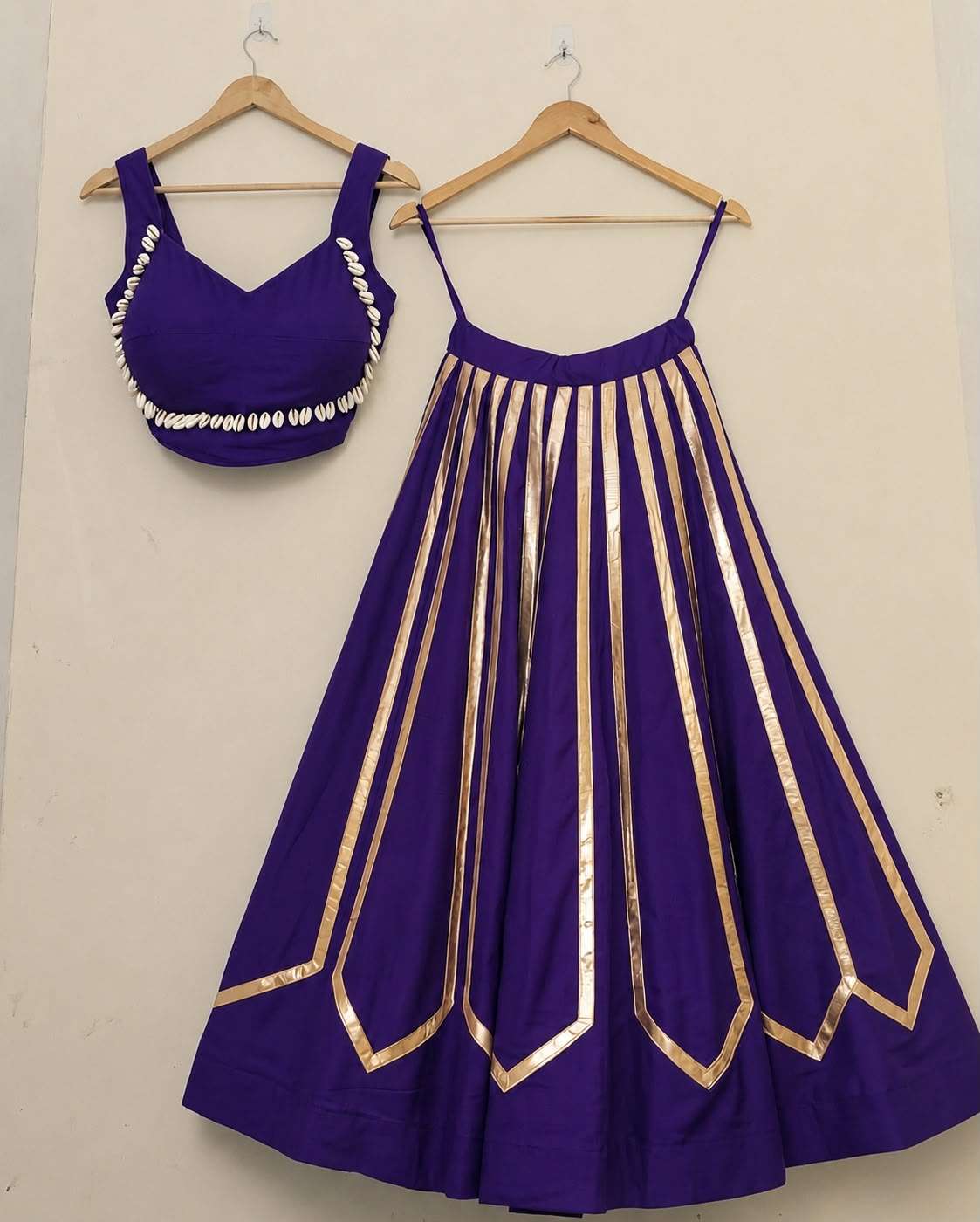 INLI JHANKAR RAYON GOLD FOIL STRIPE DESIGNER FUNCTION WEAR LADIES LEHENGA CHOLI COLLECTION