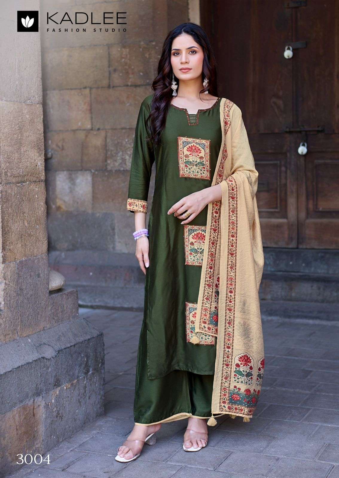 KADLEE FASHION ROYAL QUEEN SILK FANCY WORKS LADIES 3PCS SET COLLECTION 