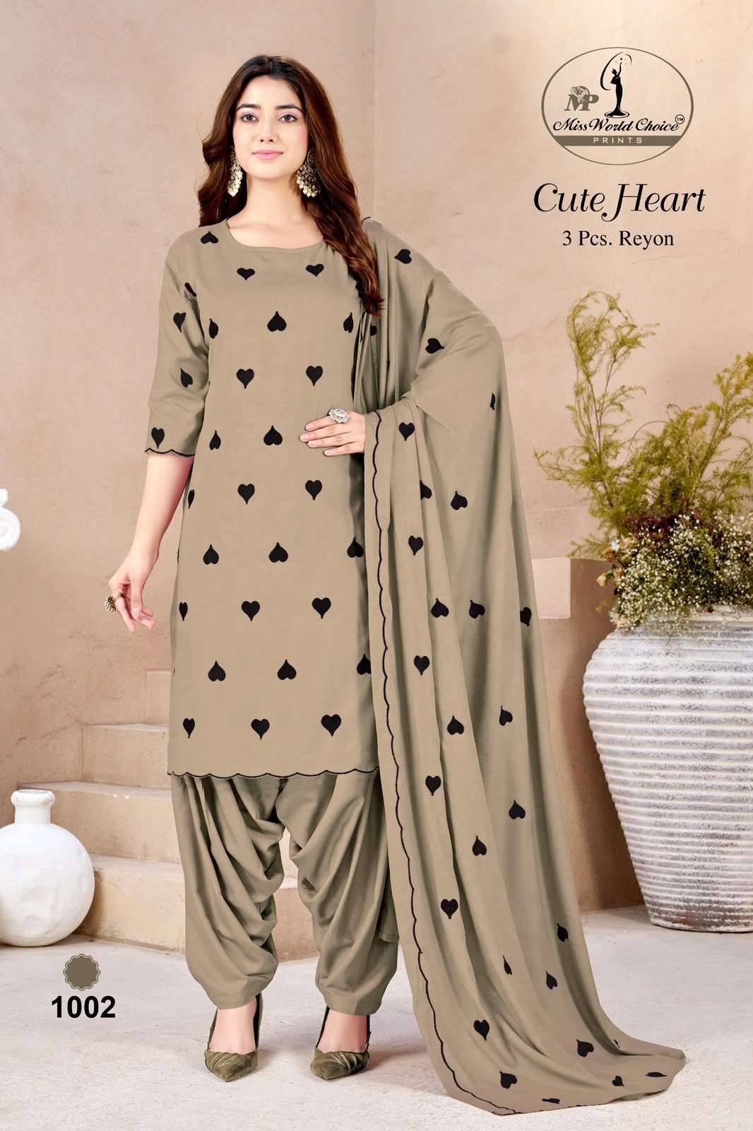 MISS WORLD CHOICE CUTE HEART VOL 1 RAYON FANCY PRINT UNSTITCH DRESS MATERIAL 