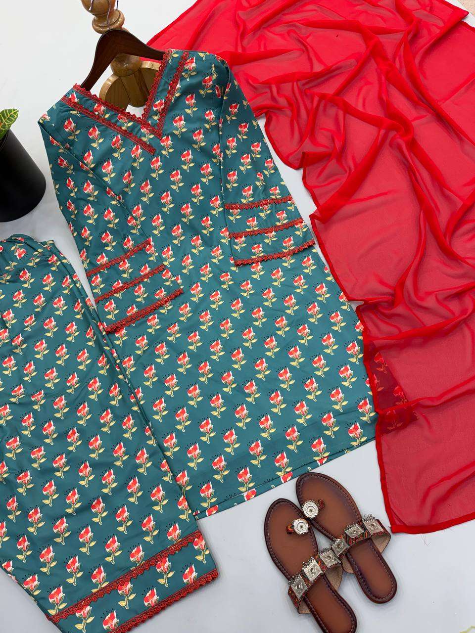 NSR 902 CREPE PRINTED FANCY WEAR LADIES TOP FARSHI PENT AND DUPATTA SET 
