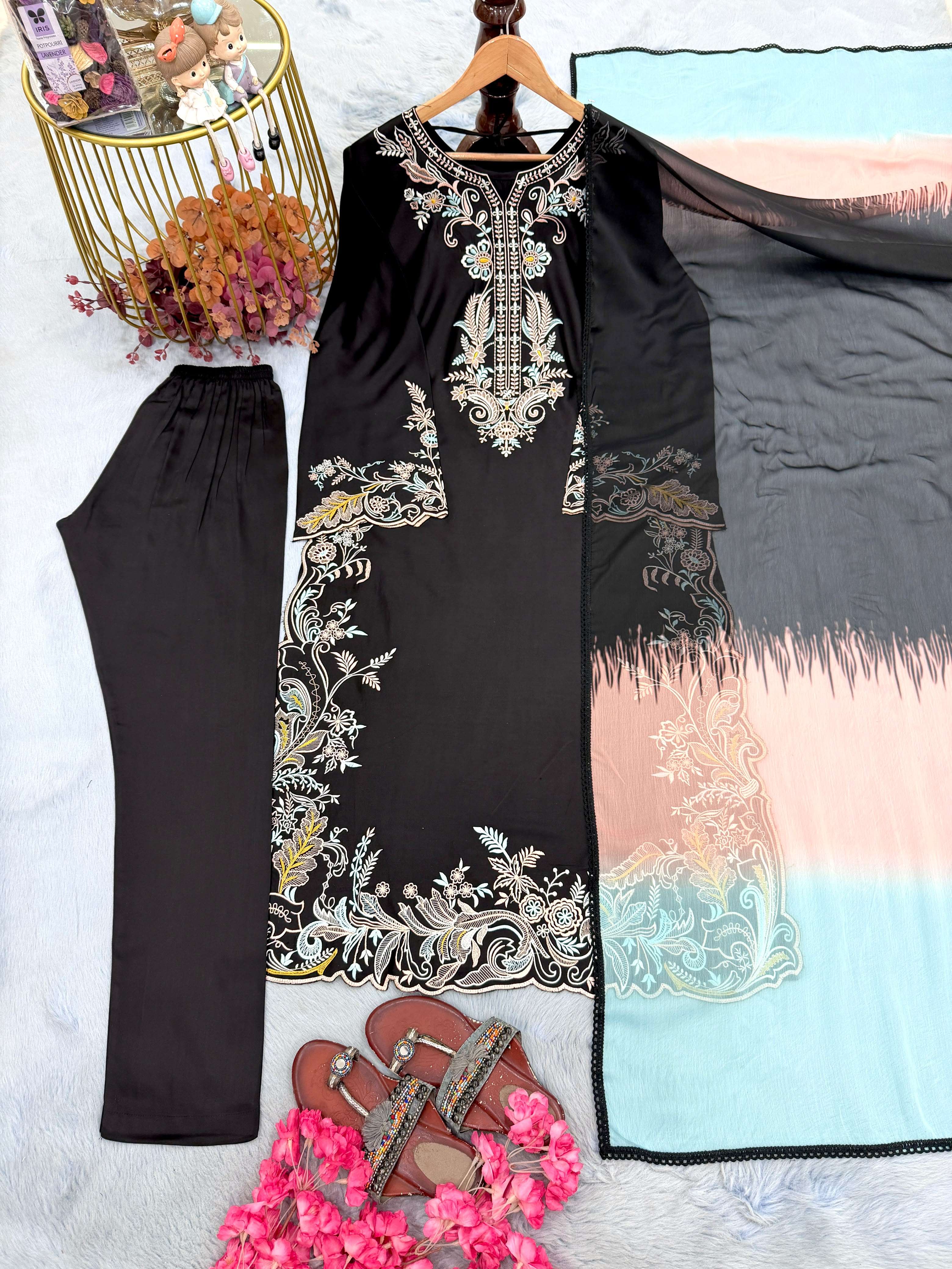 PD 1158 RAYON BEAUTIFUL DESIGNER LOOK PARTY WEAR LADIES SUIT