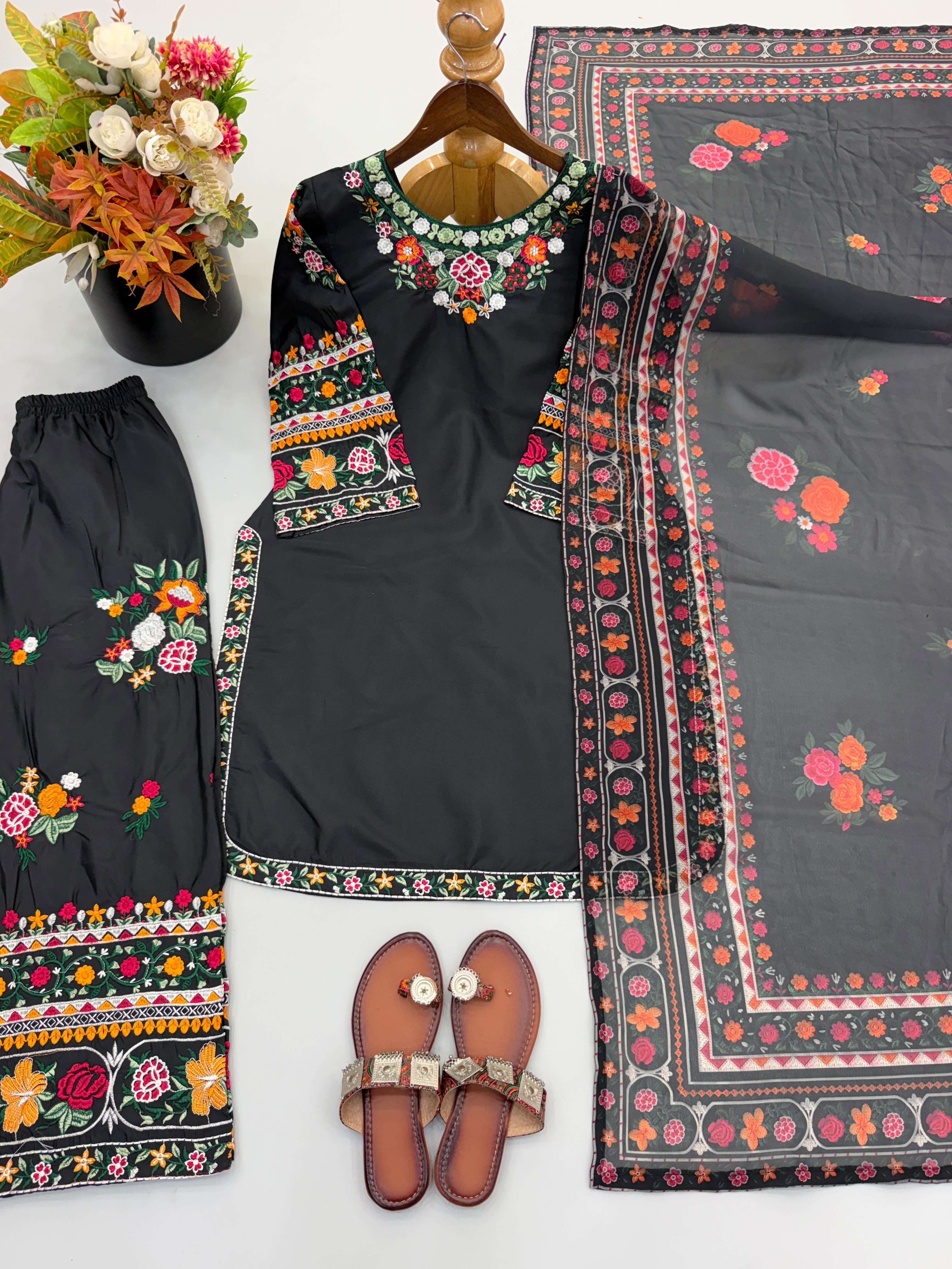 SR 1716 GEORGETTE HEAVY DESIGNER WORK WEDDING WEAR PAKISTANI STYLE SUIT