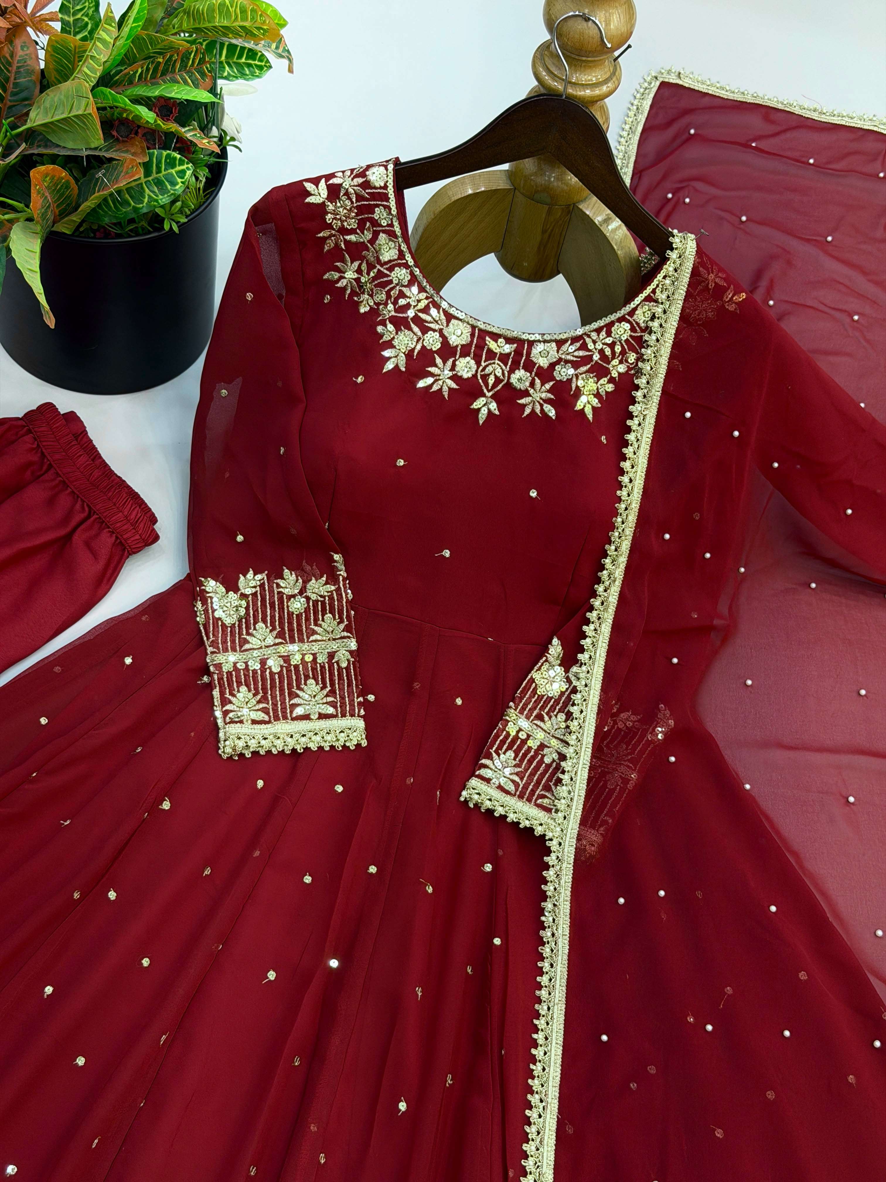 SR 1719 GEORGETTE DESIGNER WORK PARTY WEAR ANARKALI GOWN STYLE DRESS