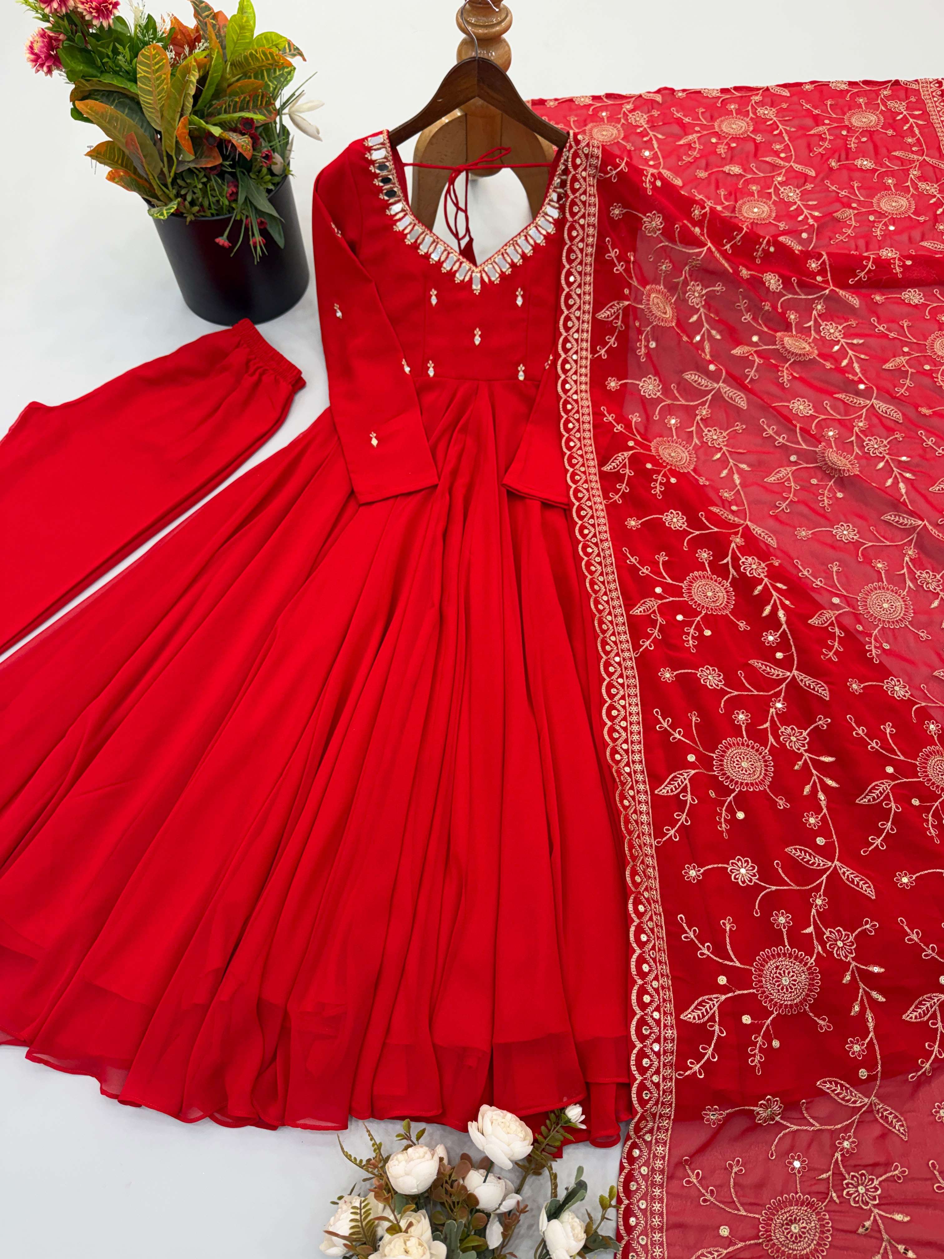 ZF 5025 GEORGETTE PREETY LOOK DESIGNER LADIES PARTY WEAR GOWN SUIT