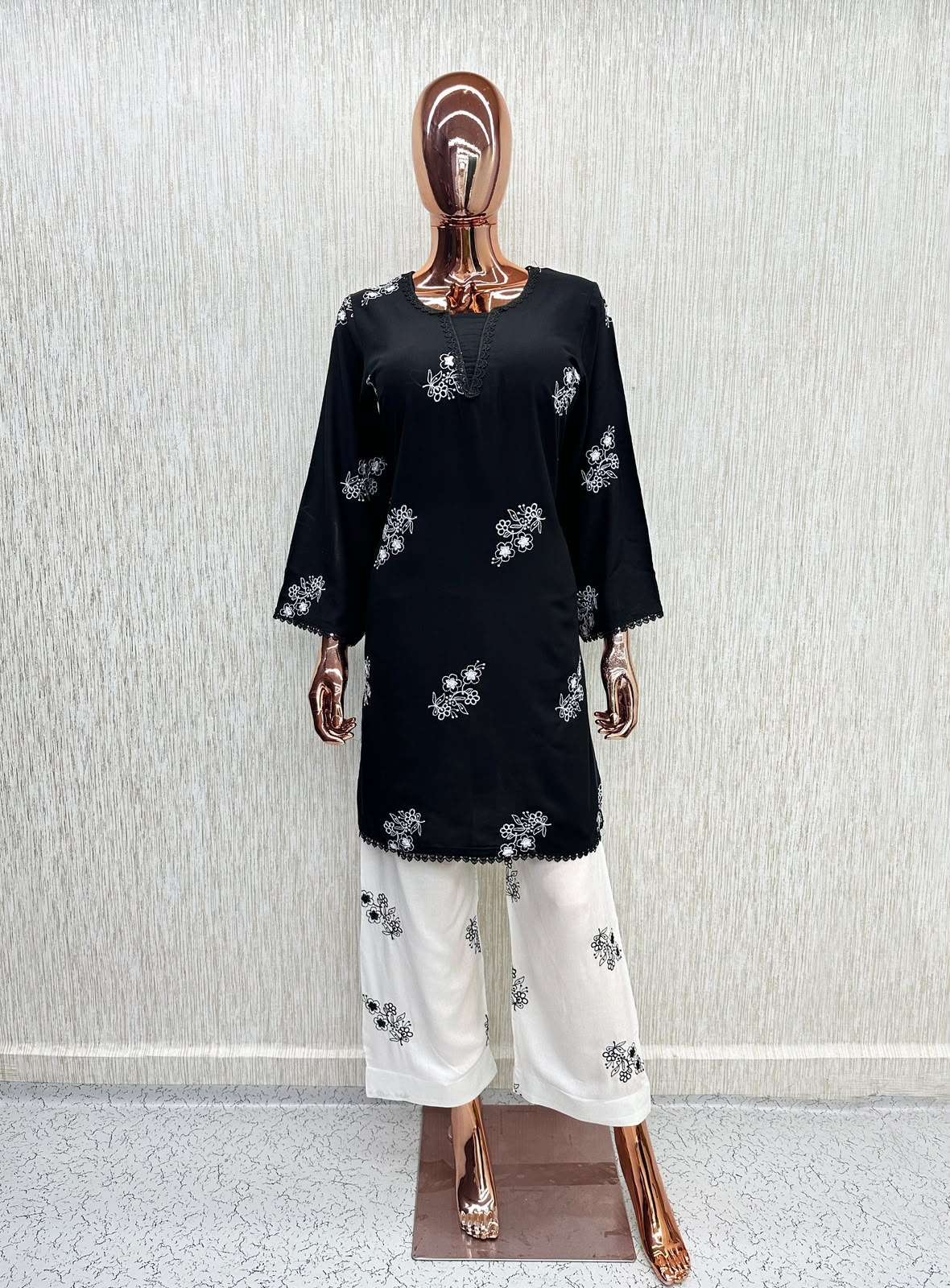 BANDHANI PALACE D NO 020 RAYON PAKISTANI LOOK DESIGNER LADIES KURTI WITH BOTTOM PAIR 