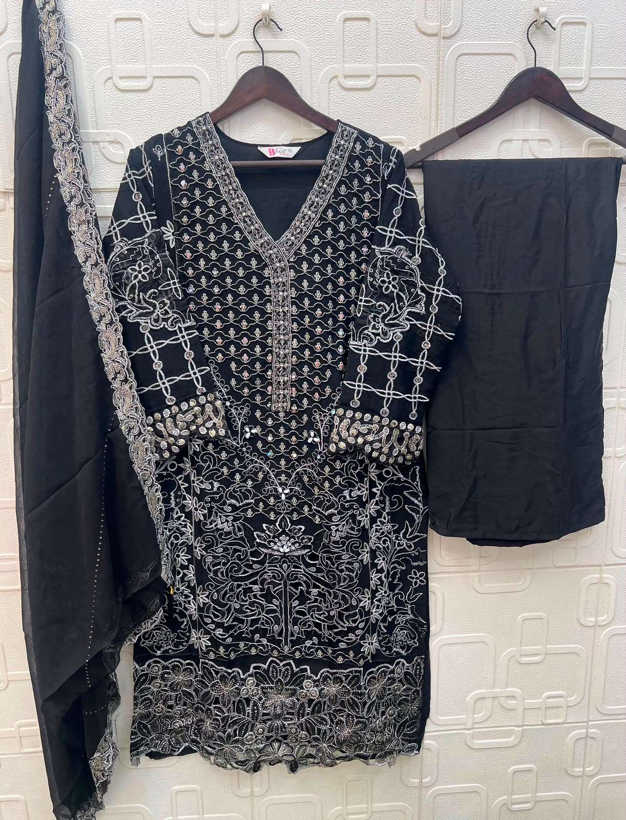 BILQIS B 285 CHIFFON HEAVY EMBROIDERED DESIGNER READY MADE PAKISTANI SUIT