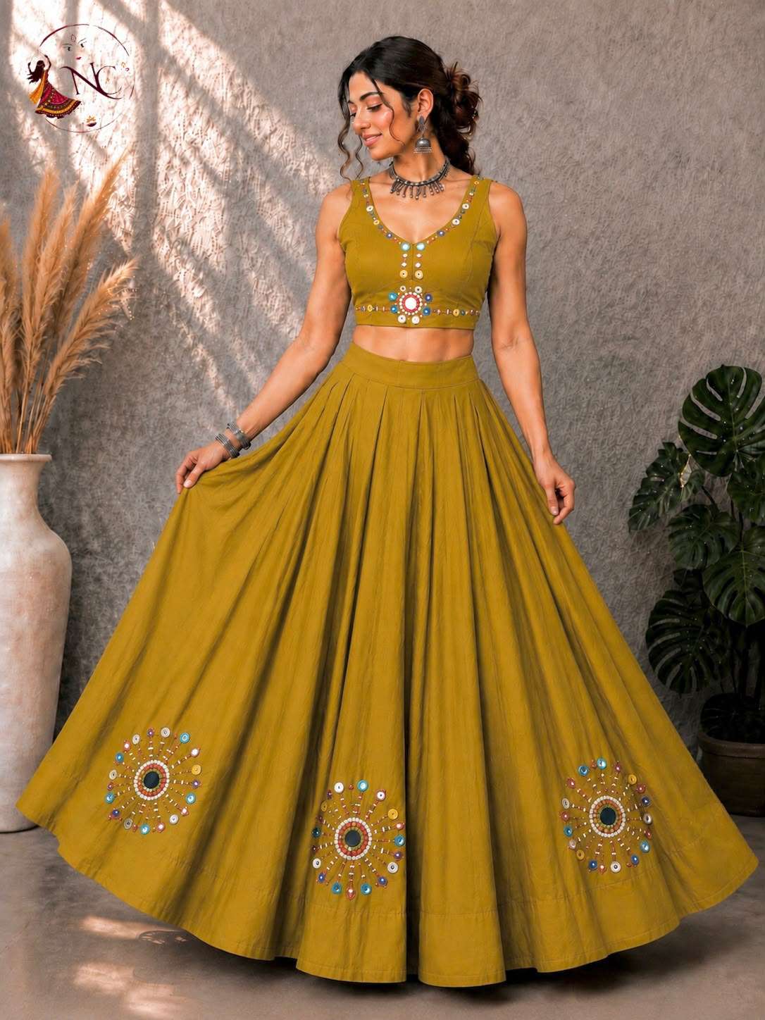 INLI KHELAIYA SILK HEAVY MIRROR WORK DESIGNER NAVRATRI WEAR LEHENGA CHOLI 