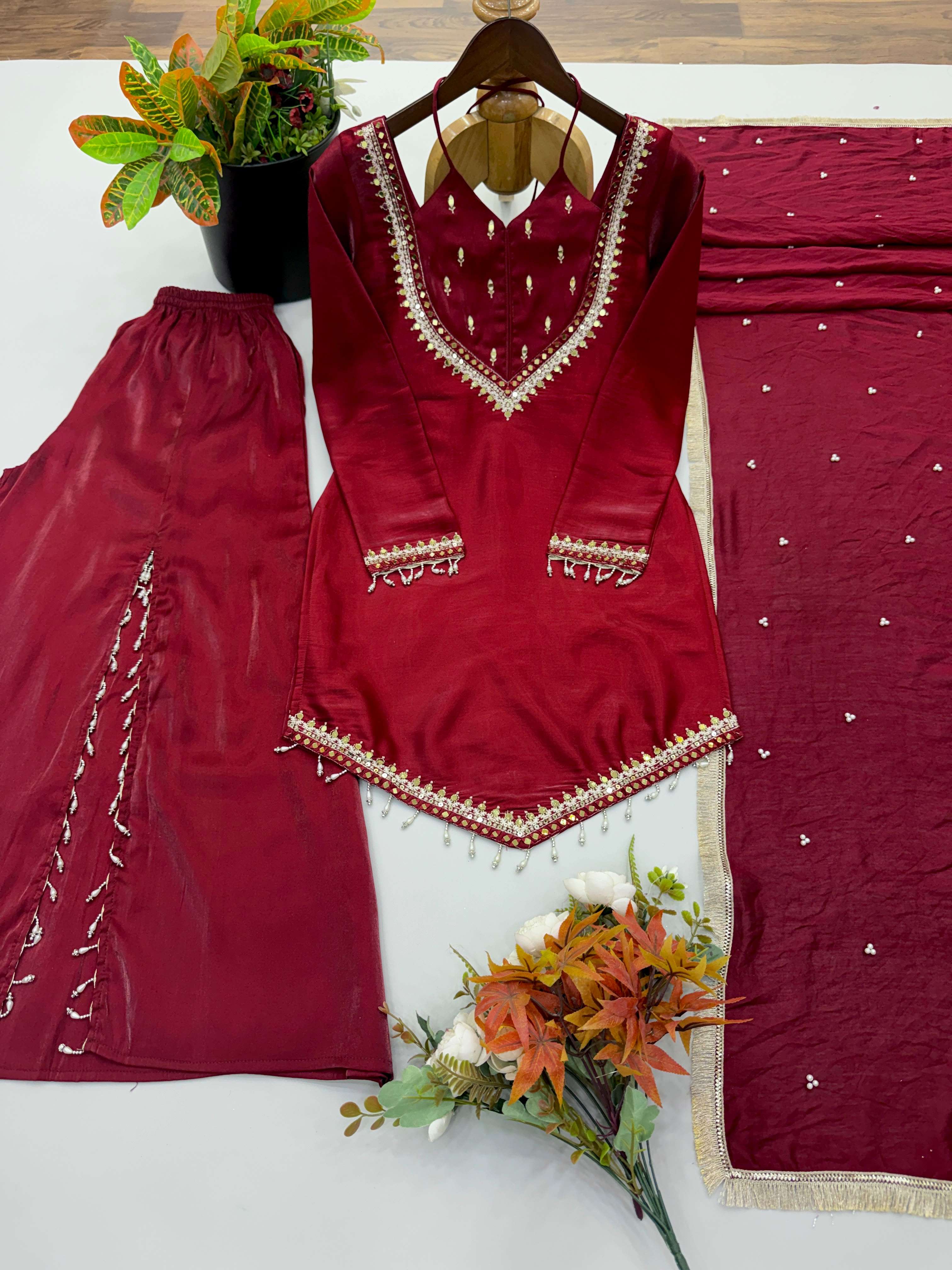 JF 054 SILK BEAUTIFUL DESIGNER LOOK PARTY WEAR LADIES SUIT