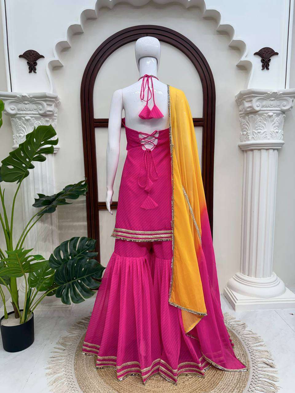 KD 1639 GEORGETTE BEAUTIFUL DESIGNER LOOK PARTY WEAR LADIES SHARARA SUIT