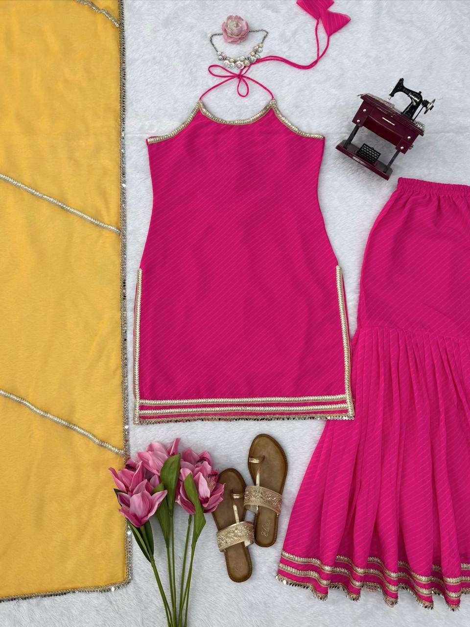KD 1639 GEORGETTE BEAUTIFUL DESIGNER LOOK PARTY WEAR LADIES SHARARA SUIT