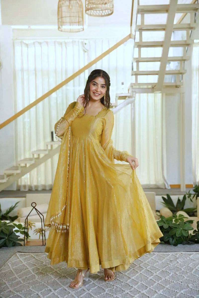 KD 1641 SILK BEAUTIFUL DESIGNER LOOK PARTY WEAR ANARKALI GOWN PENT AND DUPATTA SET 
