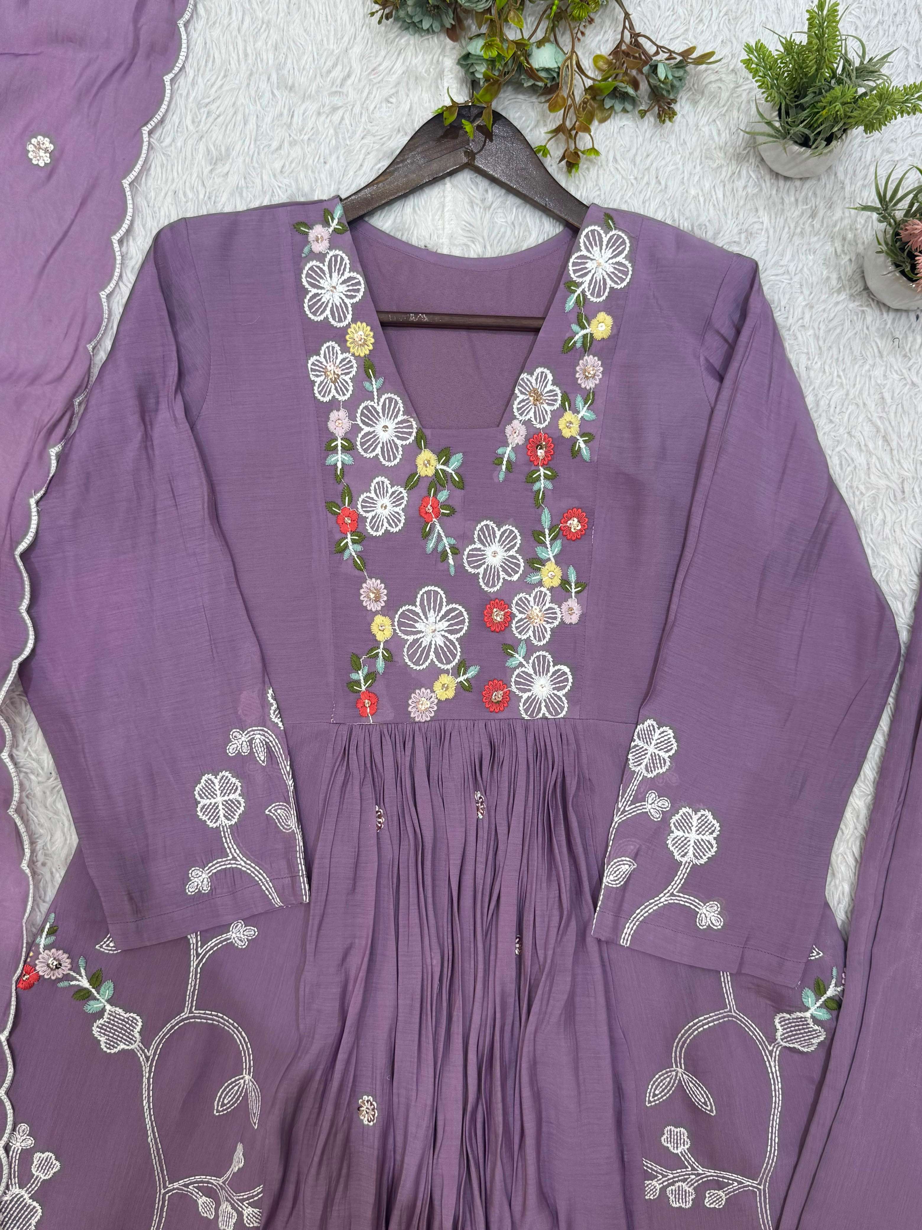 LG 2131 CHANDERI SILK BEAUTIFUL DESIGNER LOOK PARTY WEAR LADIES SUIT