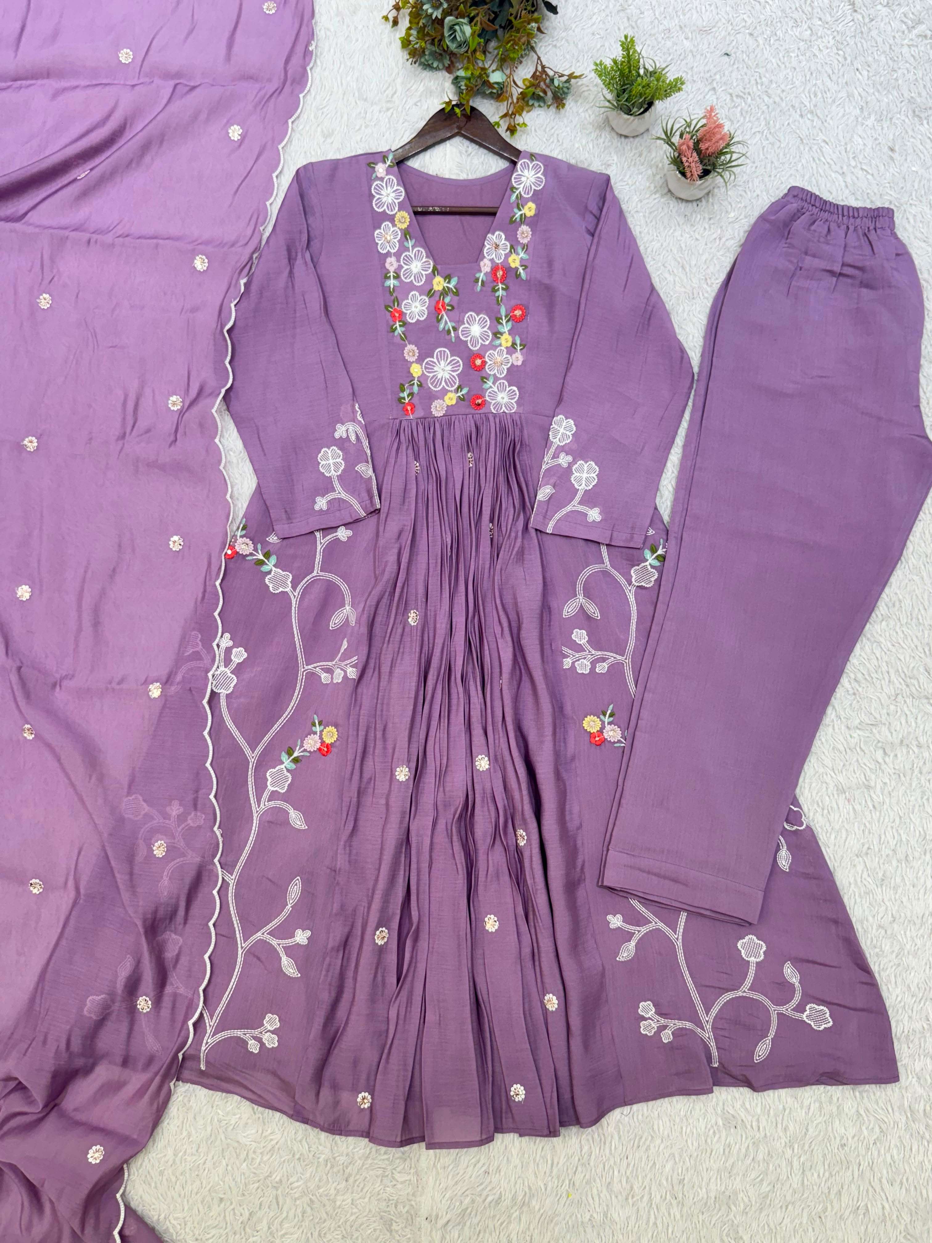 LG 2131 CHANDERI SILK BEAUTIFUL DESIGNER LOOK PARTY WEAR LADIES SUIT