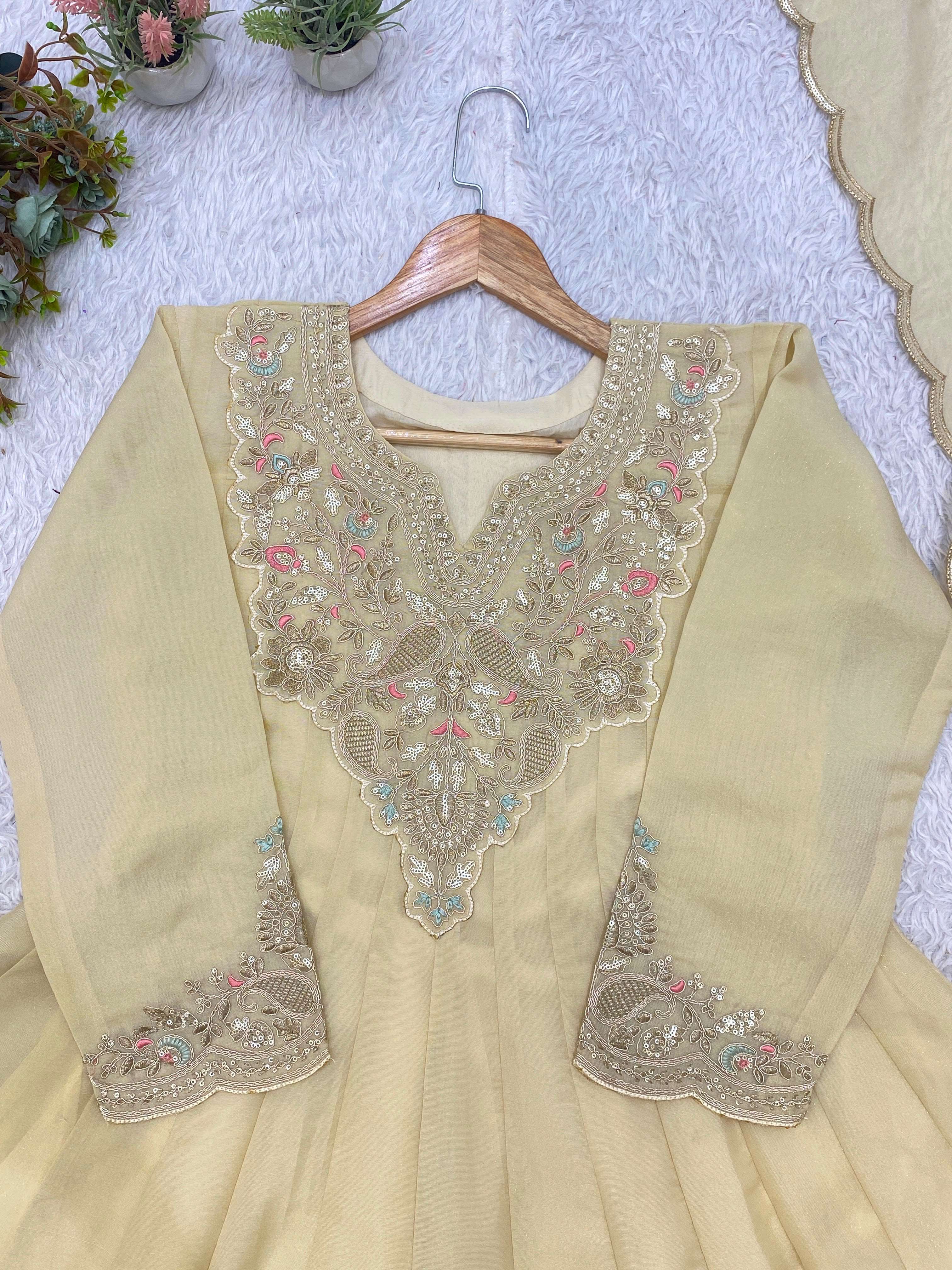 LG 2135 COSMOS FABRIC BEAUTIFUL EMBROIDERED WORKED GOWN PANT WITH DUPATTA 
