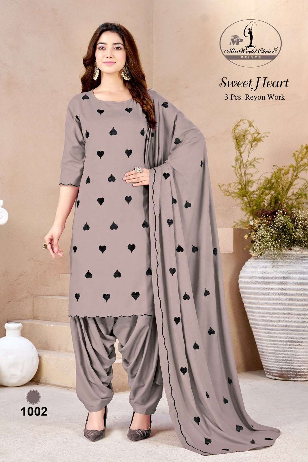 MISS WORLD CHOICE SWEET HEART VOL 1 RAYON PRINT FABRIC FANCY WORKS SUIT