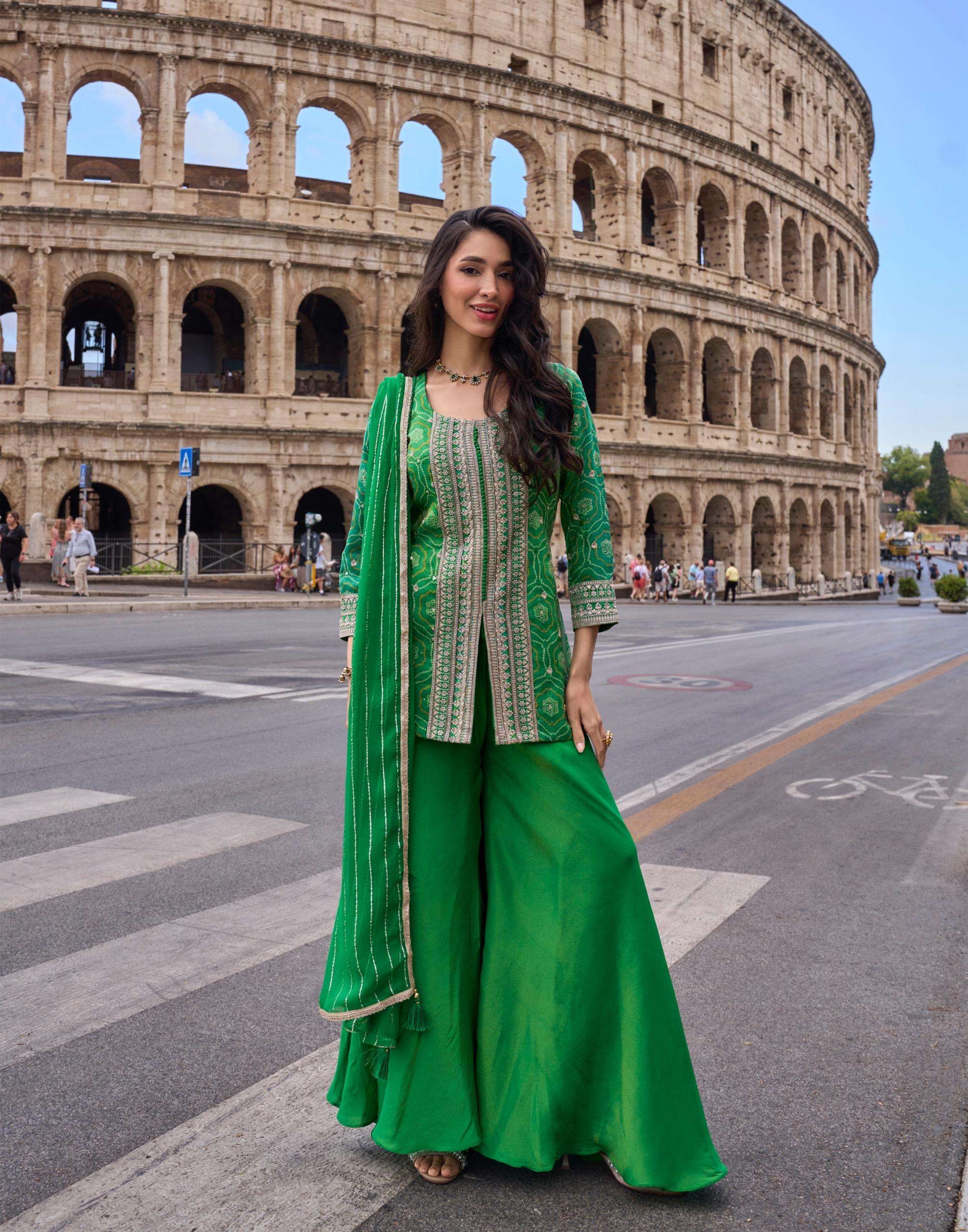 SAYURI DESIGNER MEHAR SILK BEAUTIFUL DESIGNER LOOK WEDDING FUNCTION WEAR LADIES SUIT