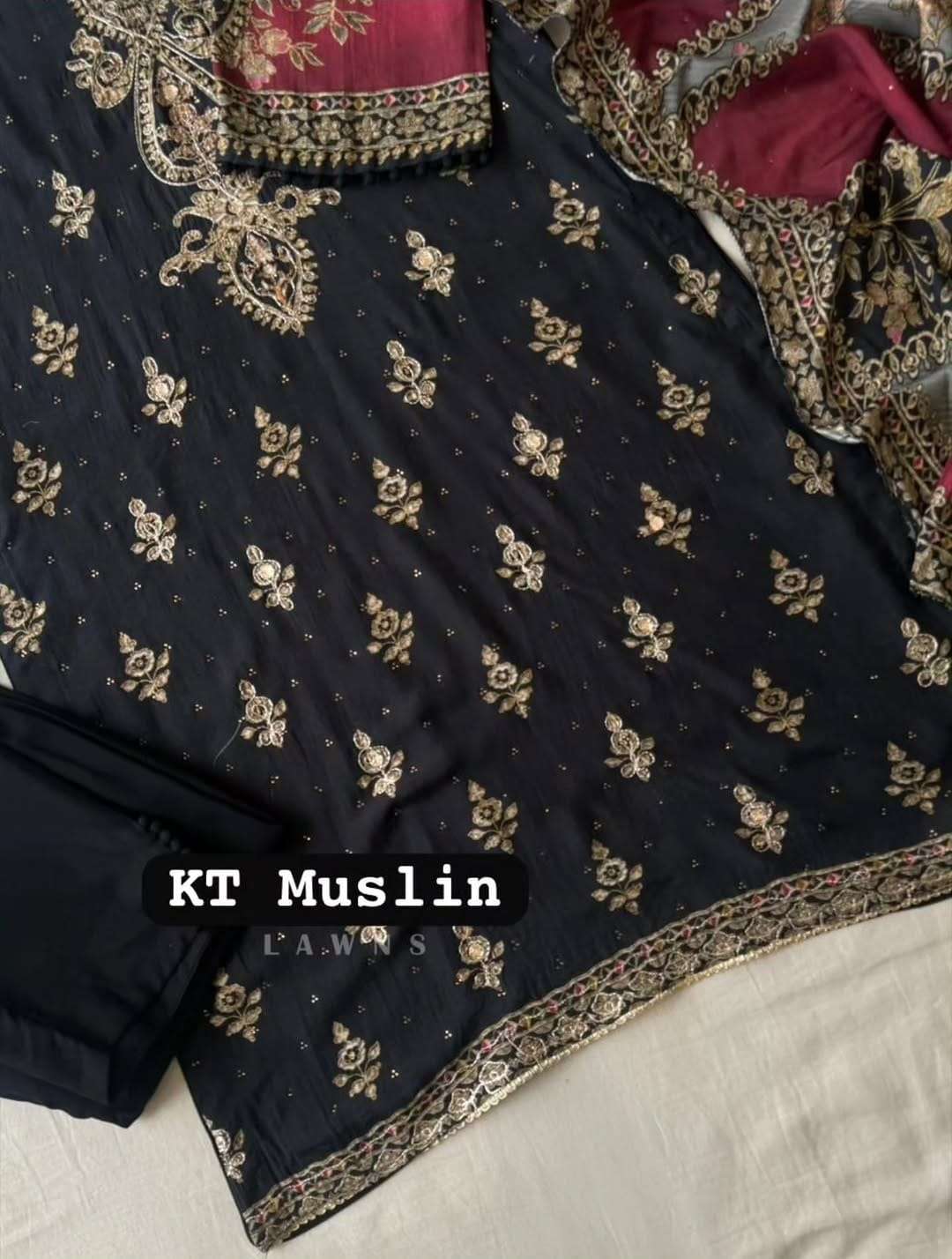 SHREE FABS KT 319 VISCOSE DIGITAL PRINT WITH DESIGNER WORK SUIT