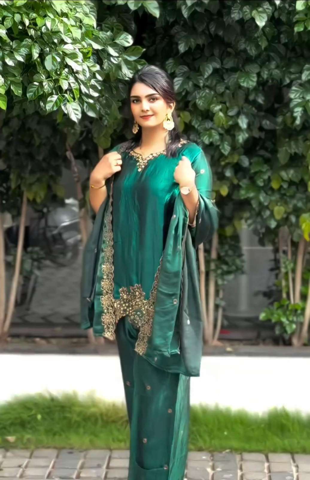 SR 1674 JIMMY SILK HEAVY DESIGNER PARTY WEAR TOP BOTTOM AND DUPATTA SET 