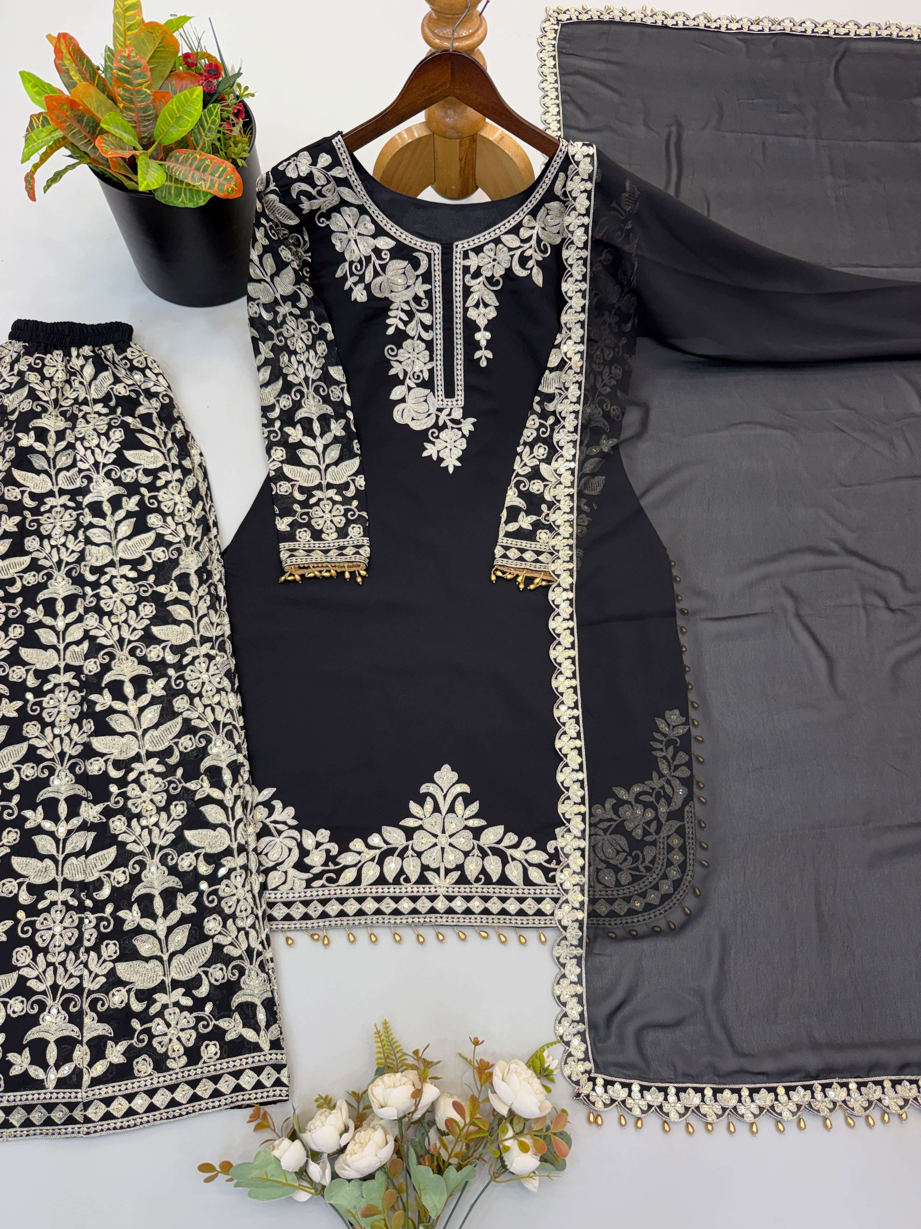 SR 1720 GEORGETTE SEQUENCE EMBROIDERY DESIGNER WORK PARTY WEAR LADIES SUIT