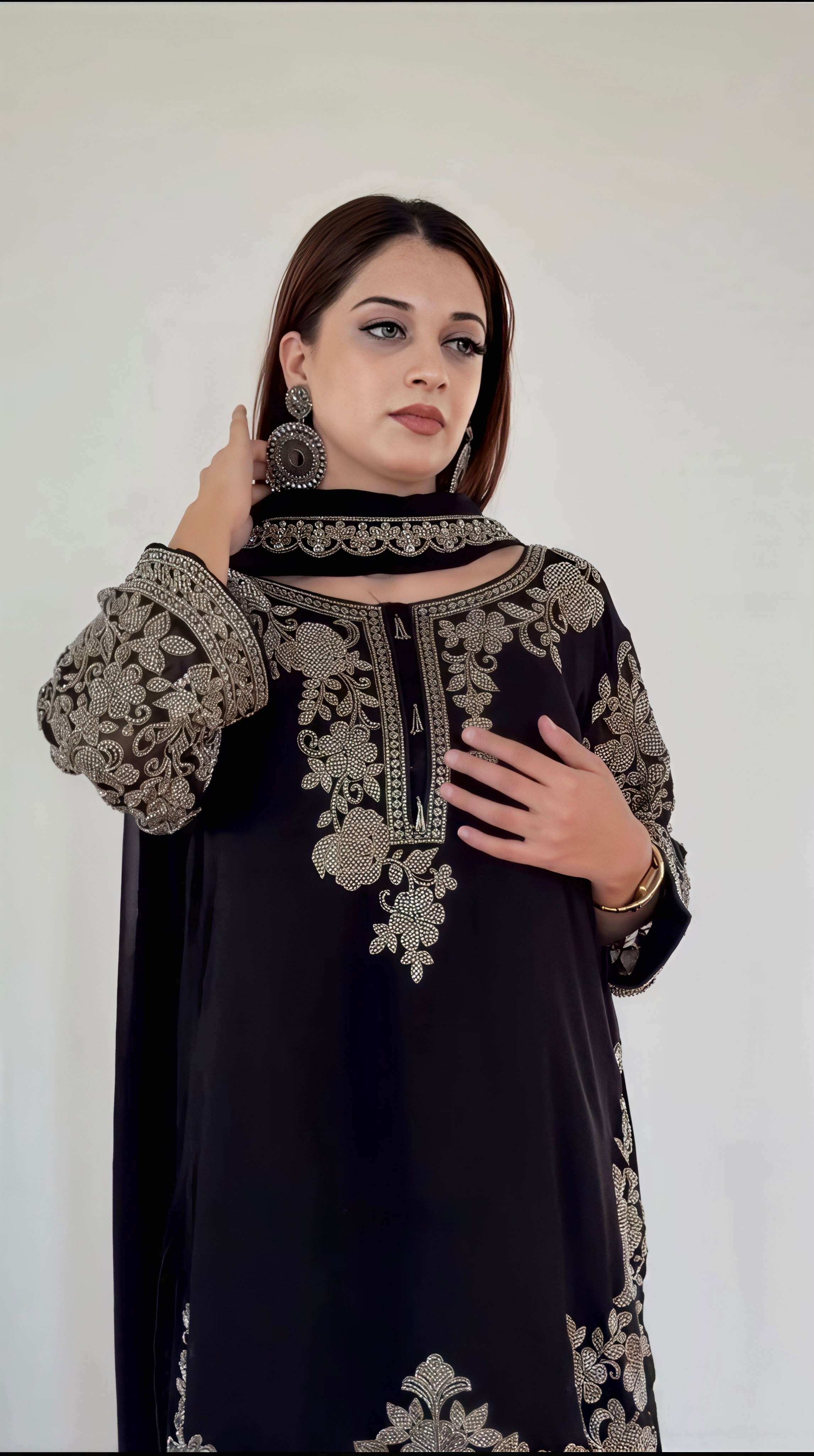 SR 1720 GEORGETTE SEQUENCE EMBROIDERY DESIGNER WORK PARTY WEAR LADIES SUIT