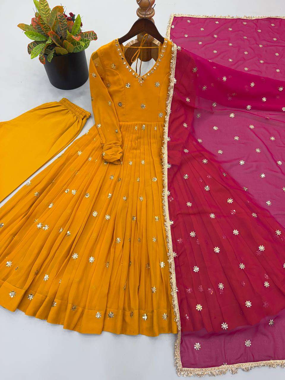 SRK 5313 GEORGETTE PREETY LOOK DESIGNER PARTY WEAR ANARKALI GOWN STYLE DRESS