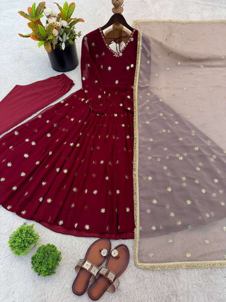 SRK 5313 GEORGETTE PREETY LOOK DESIGNER PARTY WEAR ANARKALI GOWN STYLE DRESS