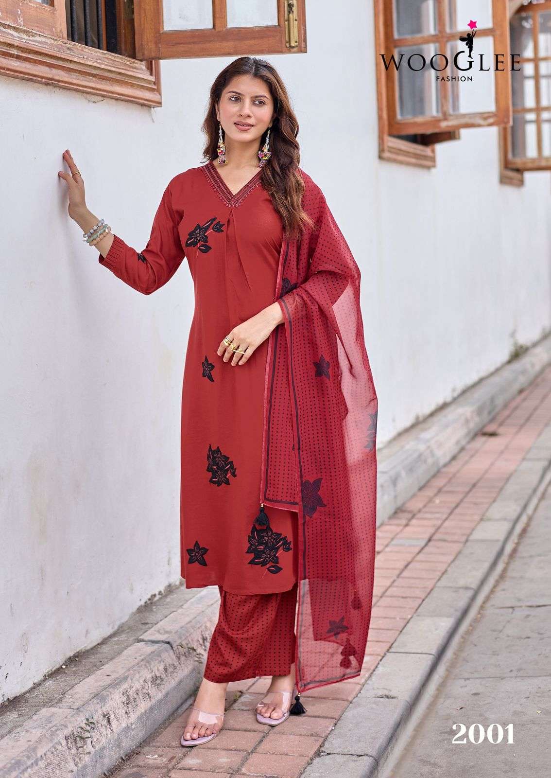 WOOGLEE VASUDHA RAYON FANCY WORKS LADIES KURTI BOTTOM AND ORGANZA DUPATTA SET