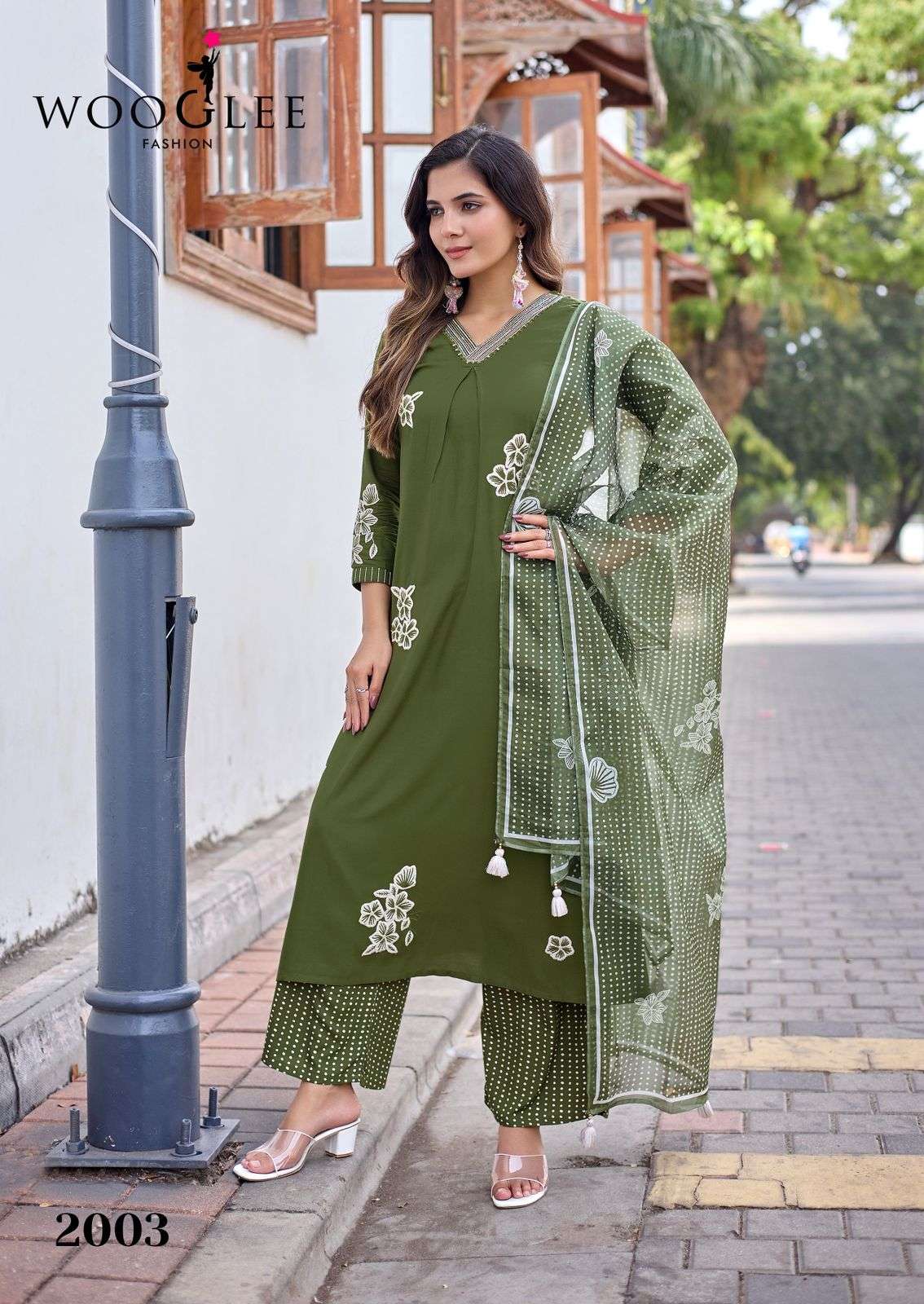 WOOGLEE VASUDHA RAYON FANCY WORKS LADIES KURTI BOTTOM AND ORGANZA DUPATTA SET