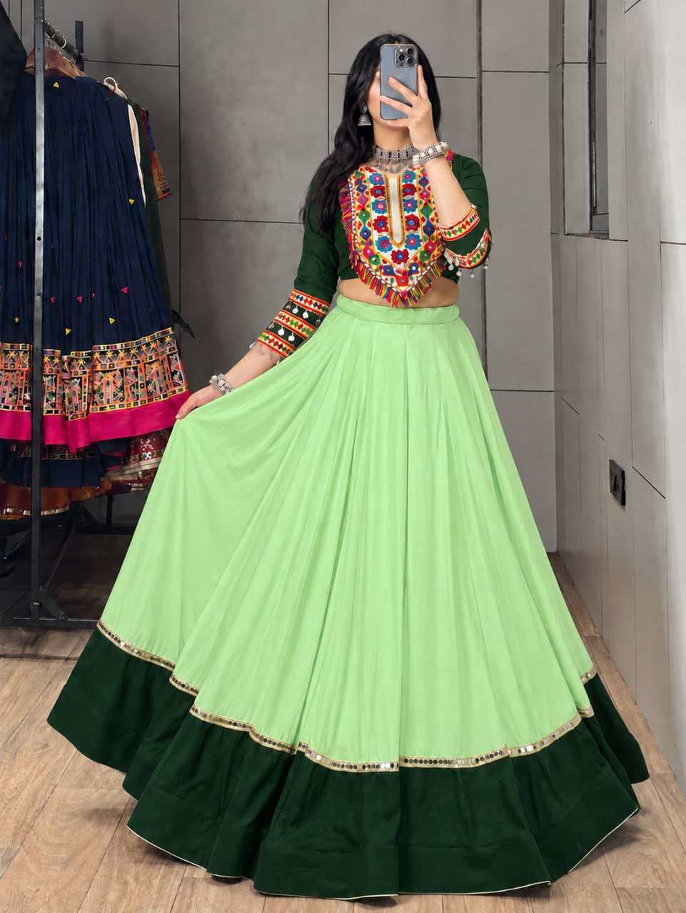 BANDHANI PALACE UTSAVI COTTON DESIGNER WORK NAVRATRI WEAR LEHENGA CHOLI 
