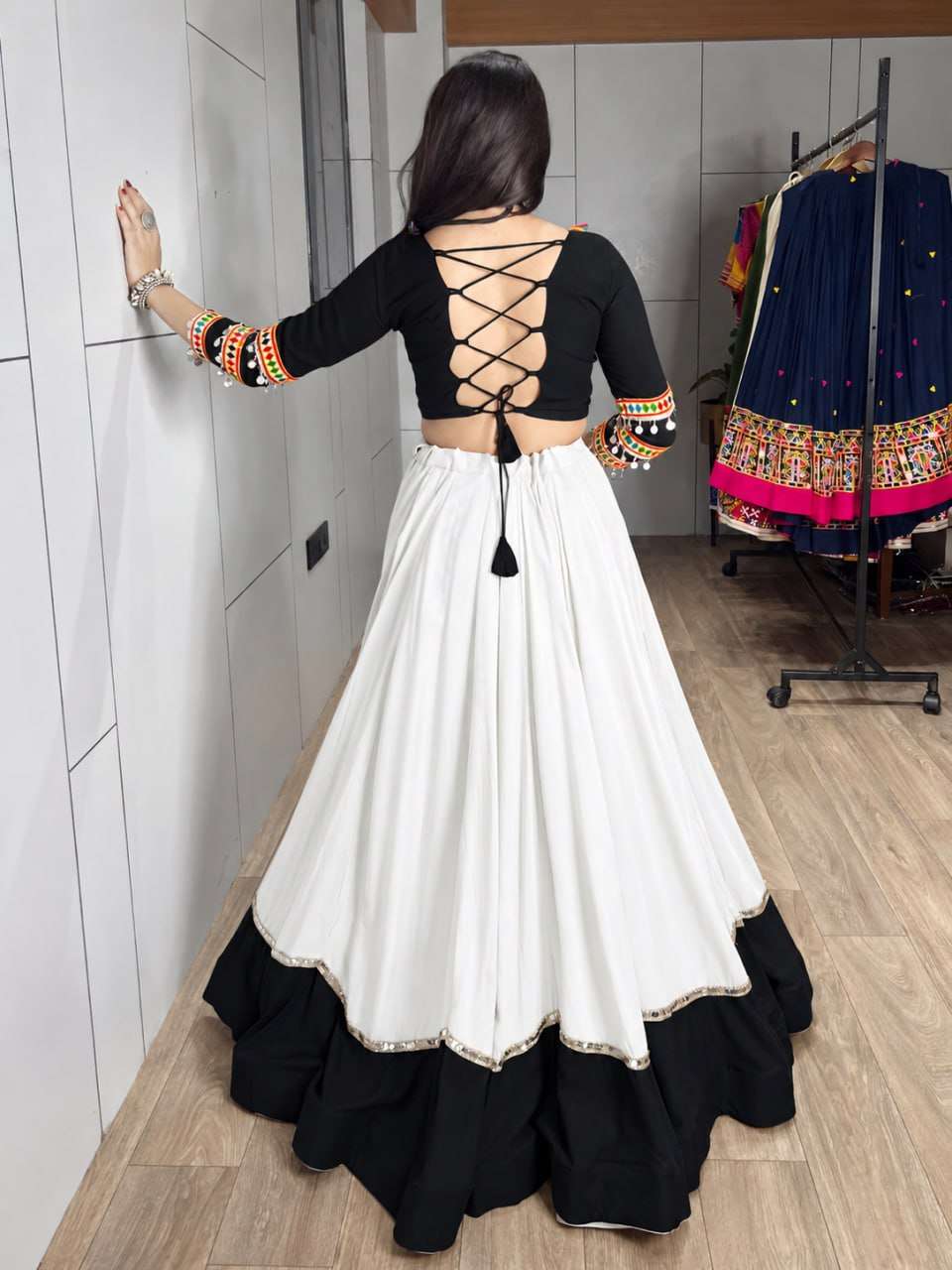 BANDHANI PALACE UTSAVI COTTON DESIGNER WORK NAVRATRI WEAR LEHENGA CHOLI 