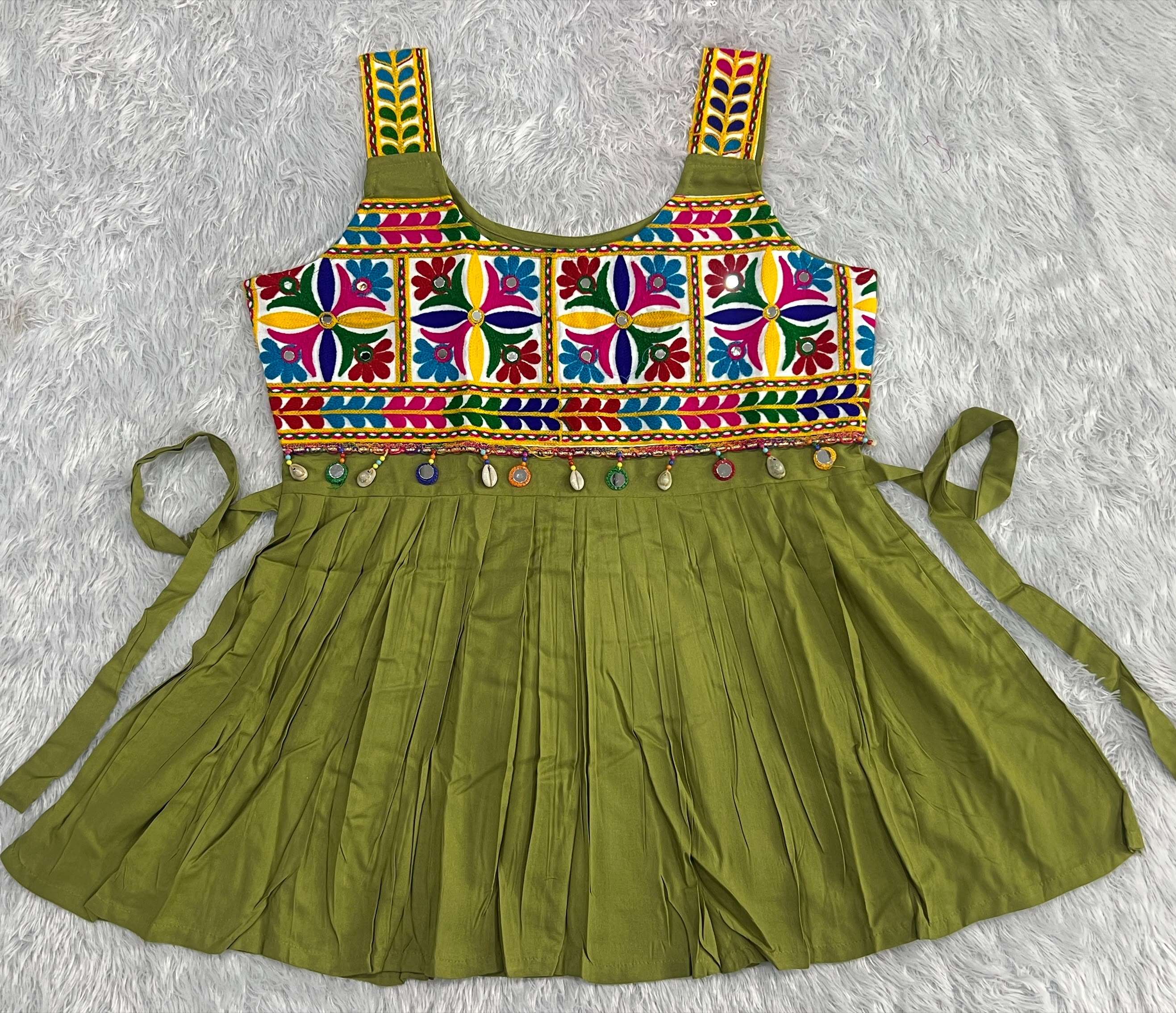 INLI PANKHI RAYON FANCY GAMTHI EMBROIDERY WORKS NAVRATRI WEAR LADIES TOP
