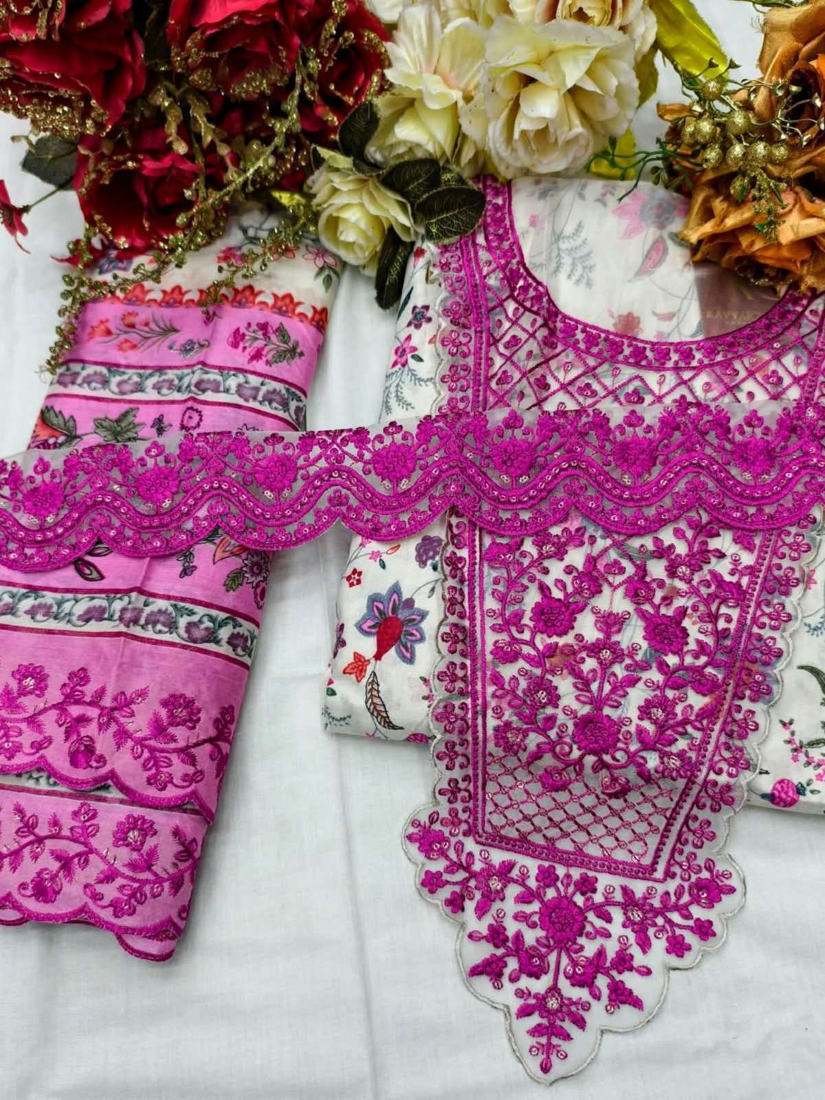 KAVYA KALA COUTURE MAHNOOR LAWN COTTON DIGITAL PRINT WITH FANCY WORK SUIT