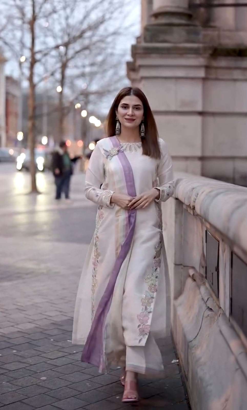 LADY LOOK 053 SATIN GORGEOUS LOOK DESIGNER LADIES FUNCTION WEAR SUIT